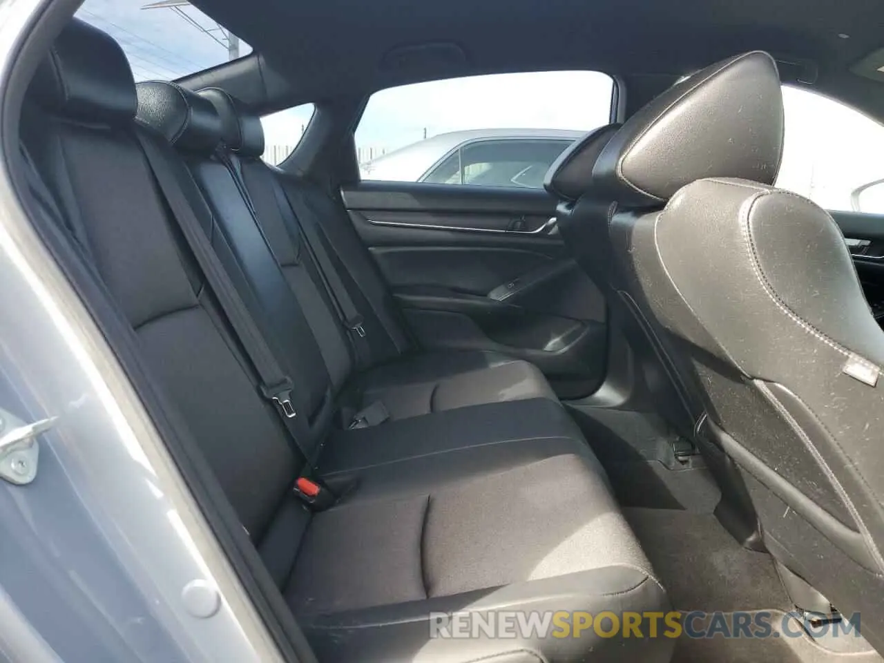 10 Photograph of a damaged car 1HGCV3F27NA047456 HONDA ACCORD 2022