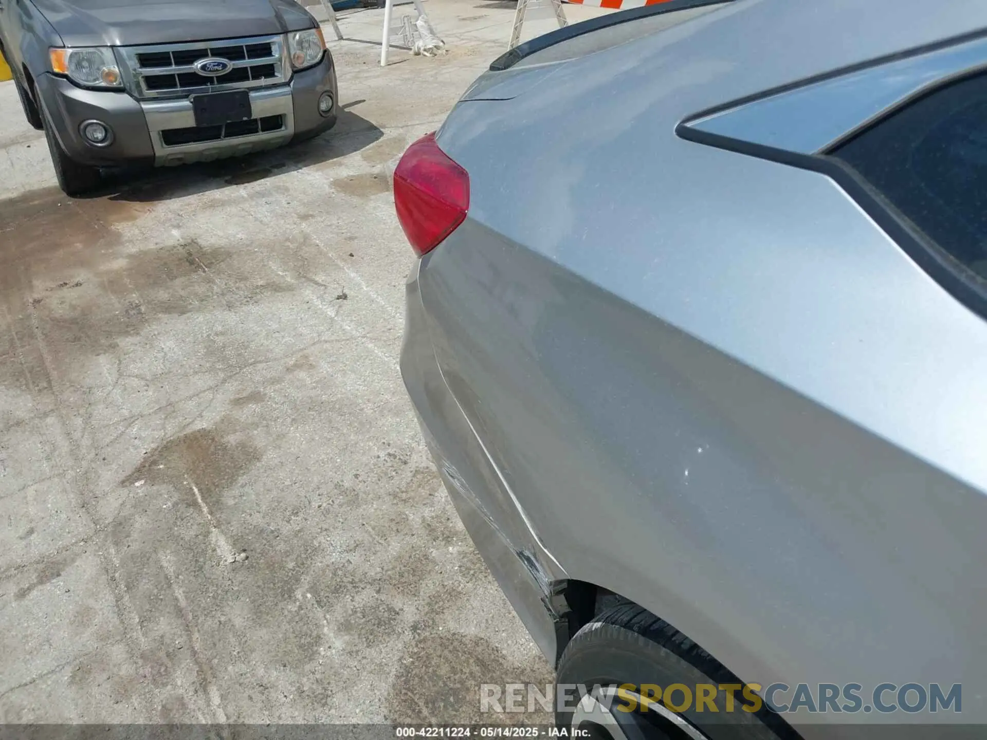 12 Photograph of a damaged car 1HGCV3F28NA039477 HONDA ACCORD 2022