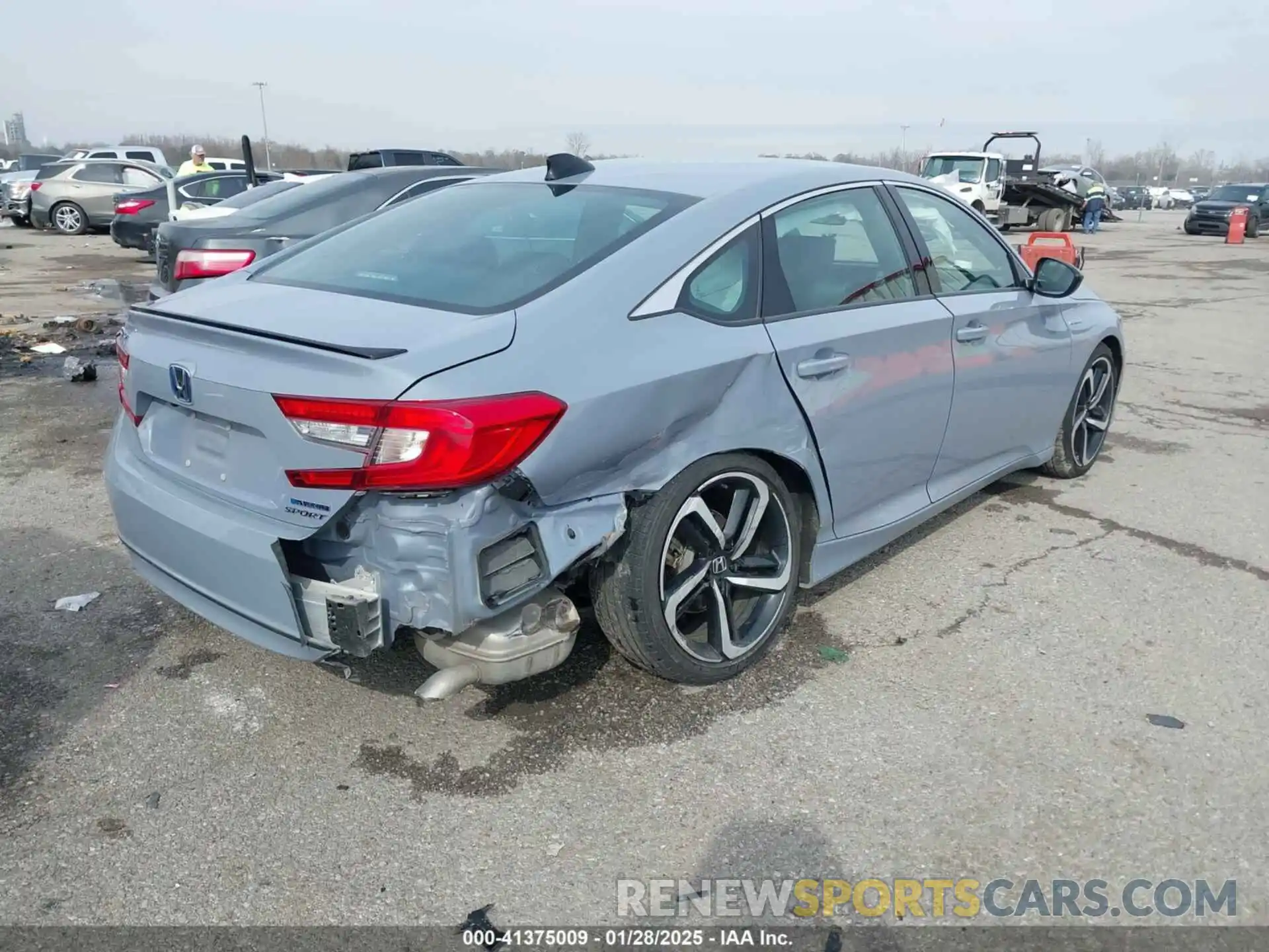 4 Photograph of a damaged car 1HGCV3F29NA020811 HONDA ACCORD 2022