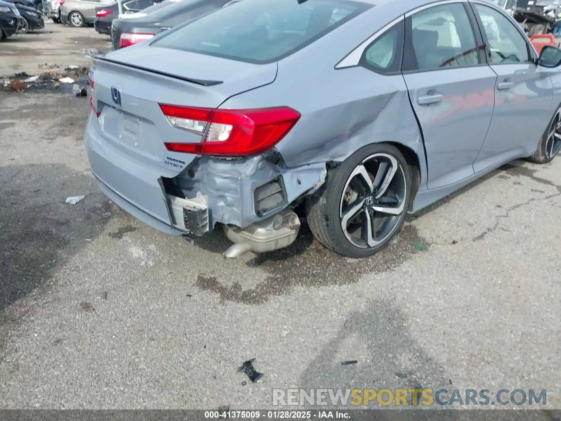 6 Photograph of a damaged car 1HGCV3F29NA020811 HONDA ACCORD 2022