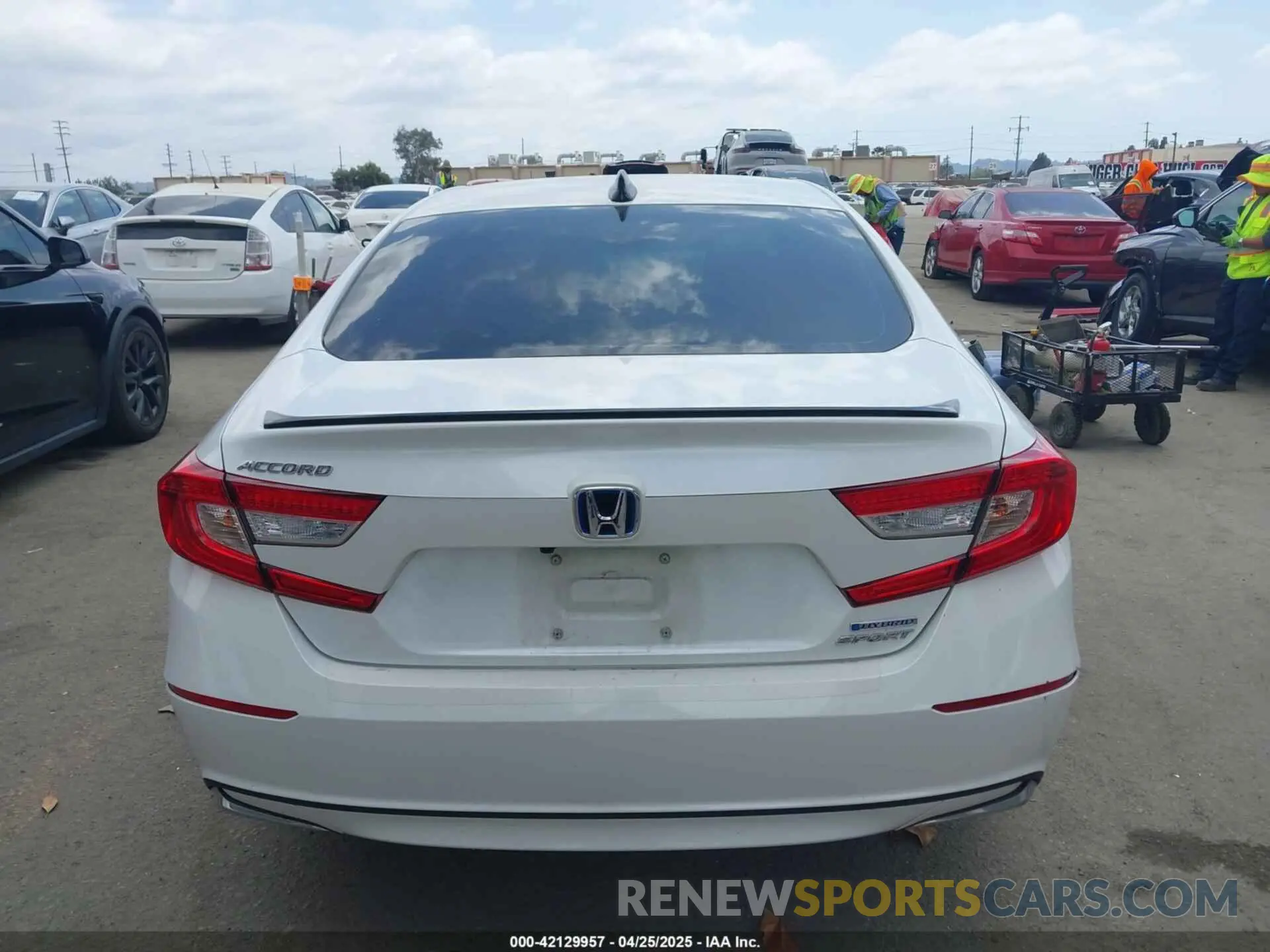 16 Photograph of a damaged car 1HGCV3F29NA030562 HONDA ACCORD 2022