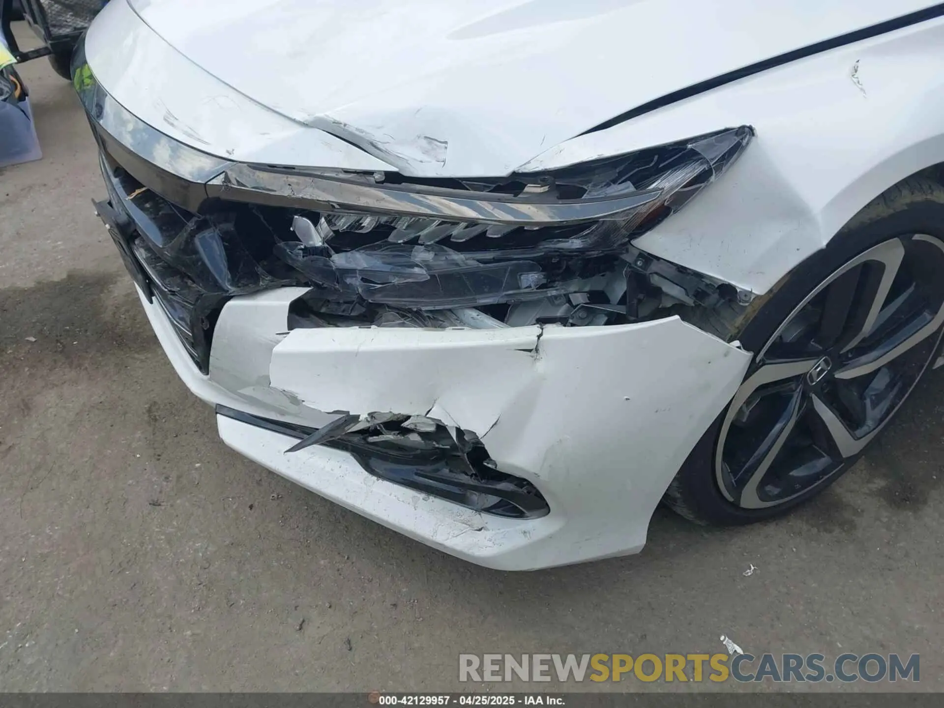 6 Photograph of a damaged car 1HGCV3F29NA030562 HONDA ACCORD 2022