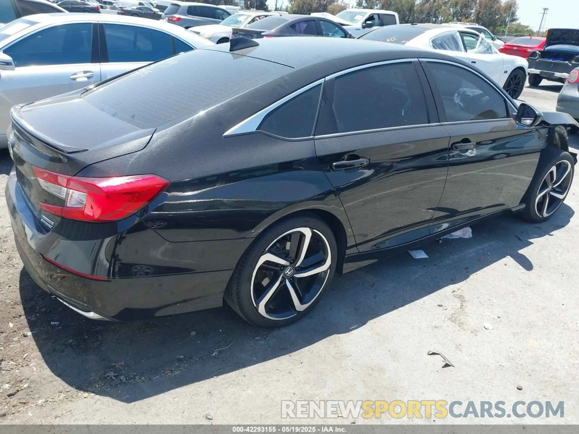 4 Photograph of a damaged car 1HGCV3F2XNA003676 HONDA ACCORD 2022