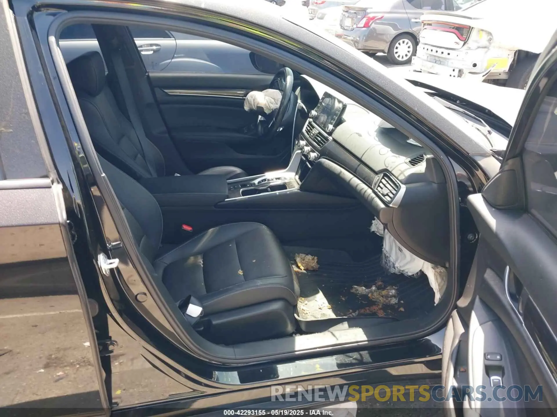 5 Photograph of a damaged car 1HGCV3F2XNA003676 HONDA ACCORD 2022