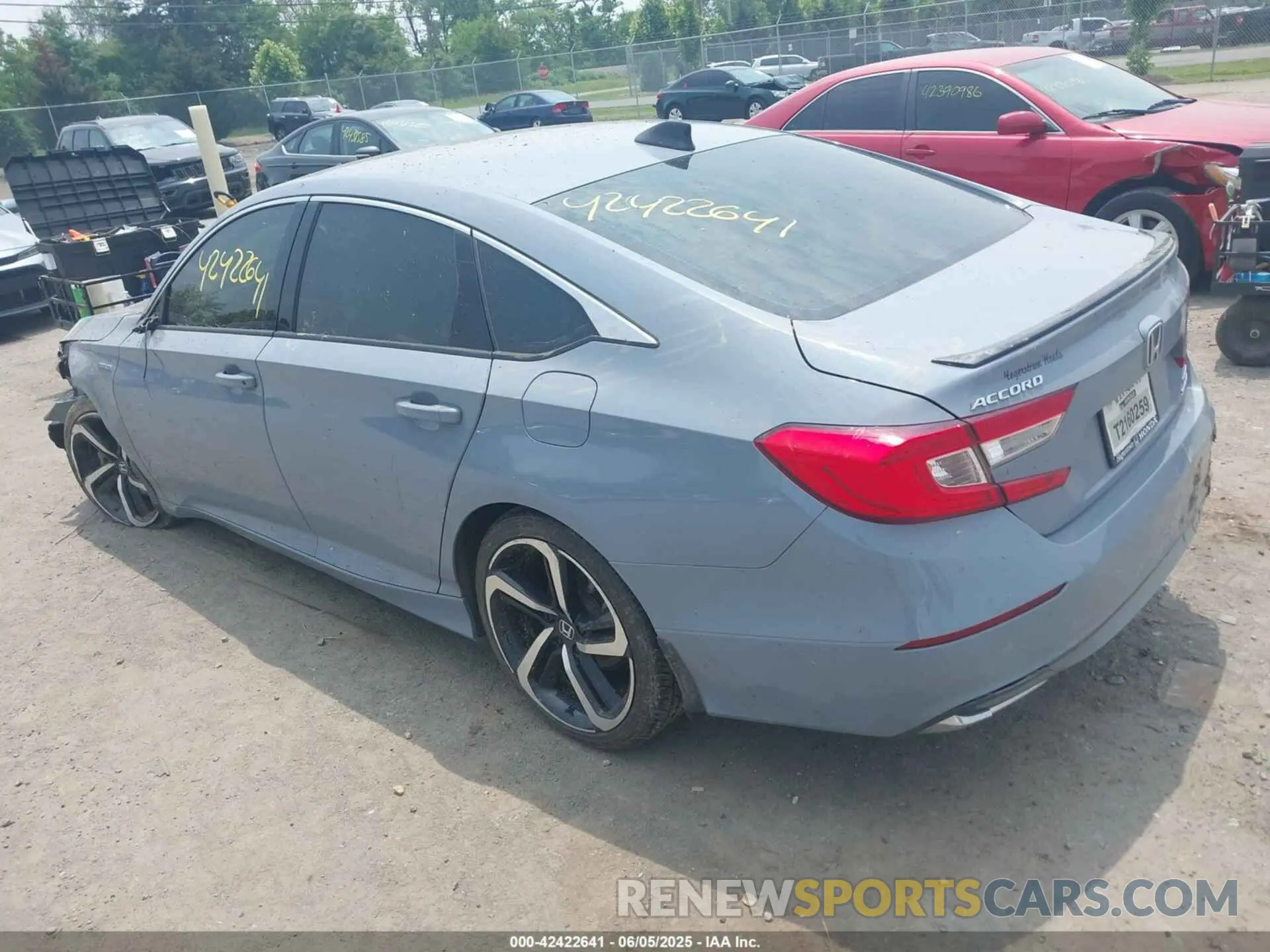 3 Photograph of a damaged car 1HGCV3F2XNA040372 HONDA ACCORD 2022