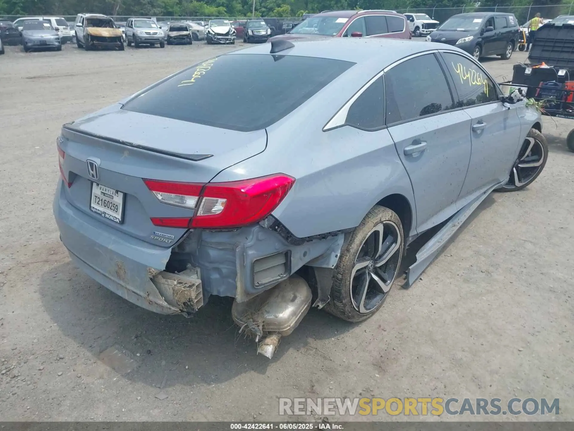 4 Photograph of a damaged car 1HGCV3F2XNA040372 HONDA ACCORD 2022