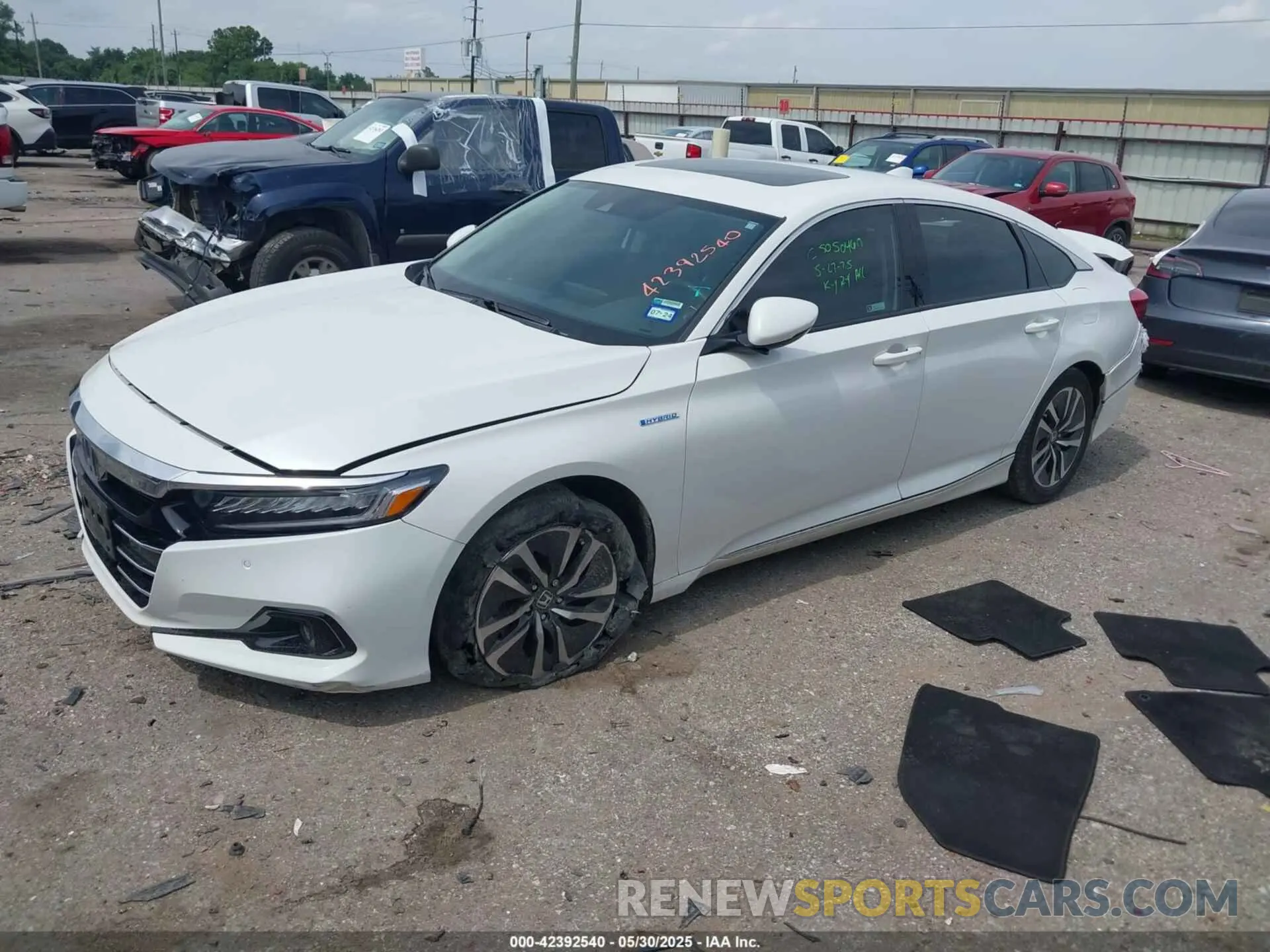 2 Photograph of a damaged car 1HGCV3F52NA028145 HONDA ACCORD 2022