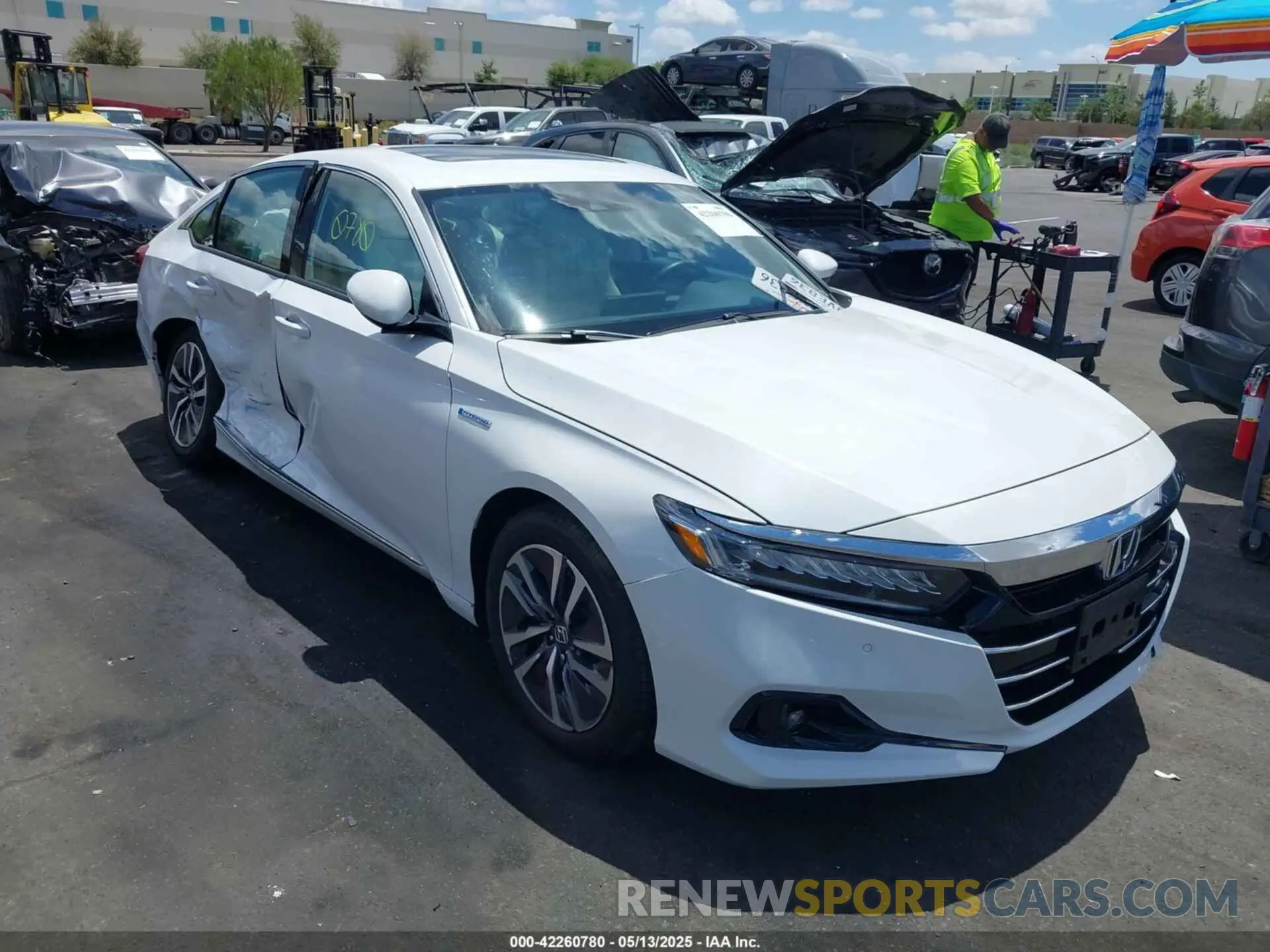 1 Photograph of a damaged car 1HGCV3F53NA002685 HONDA ACCORD 2022