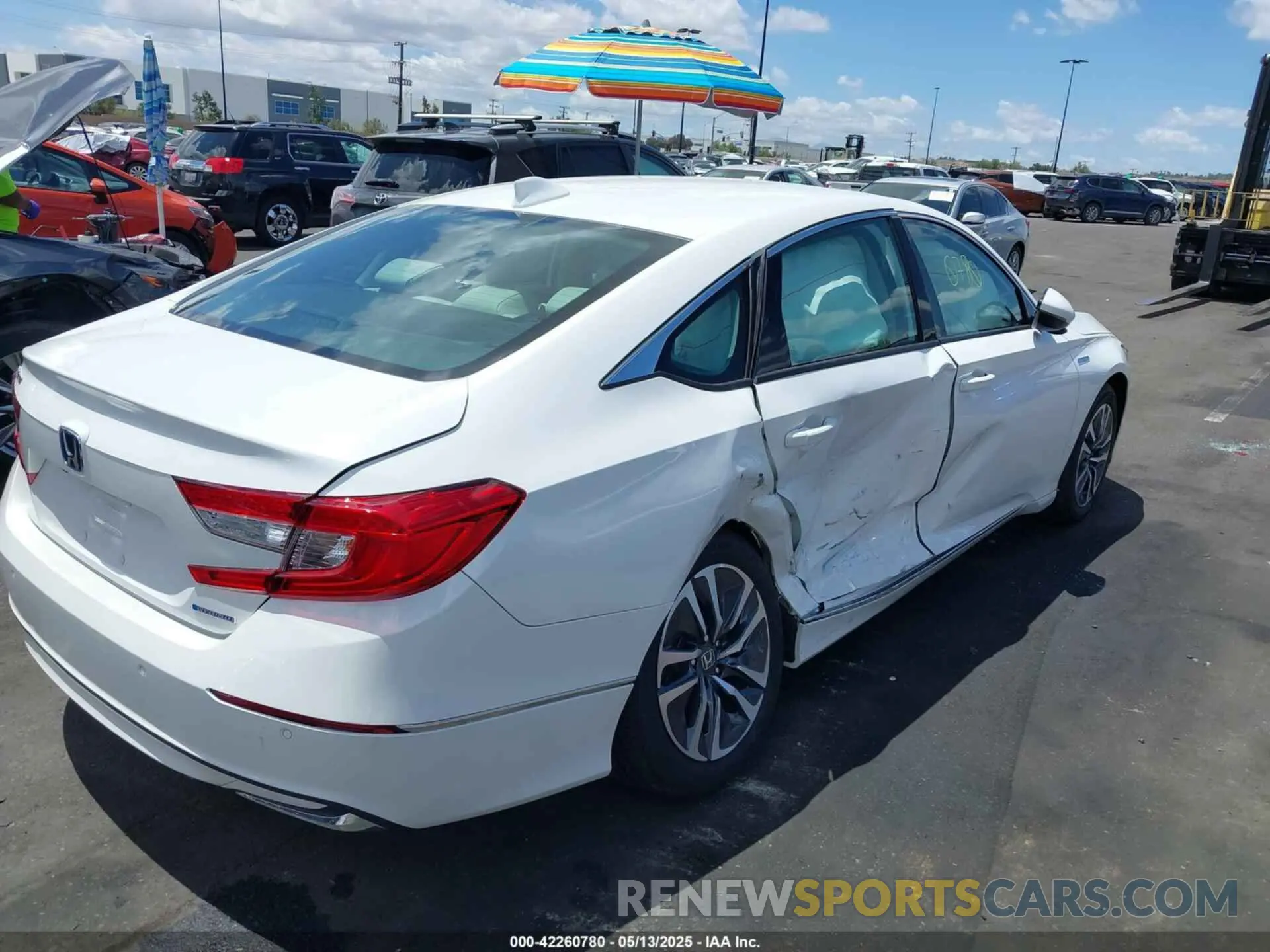4 Photograph of a damaged car 1HGCV3F53NA002685 HONDA ACCORD 2022