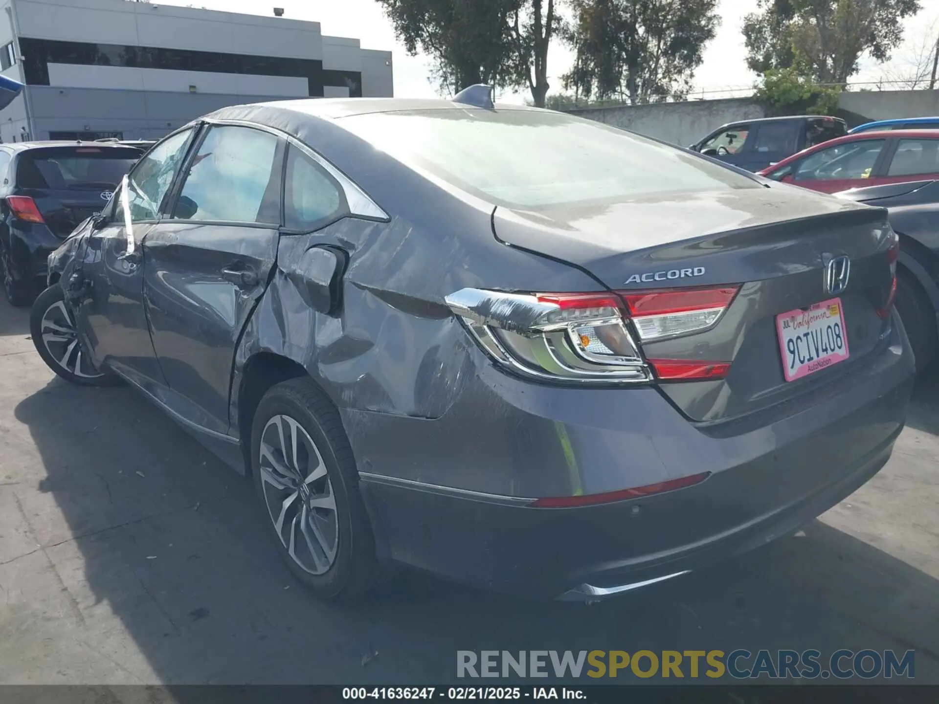 3 Photograph of a damaged car 1HGCV3F55NA028401 HONDA ACCORD 2022