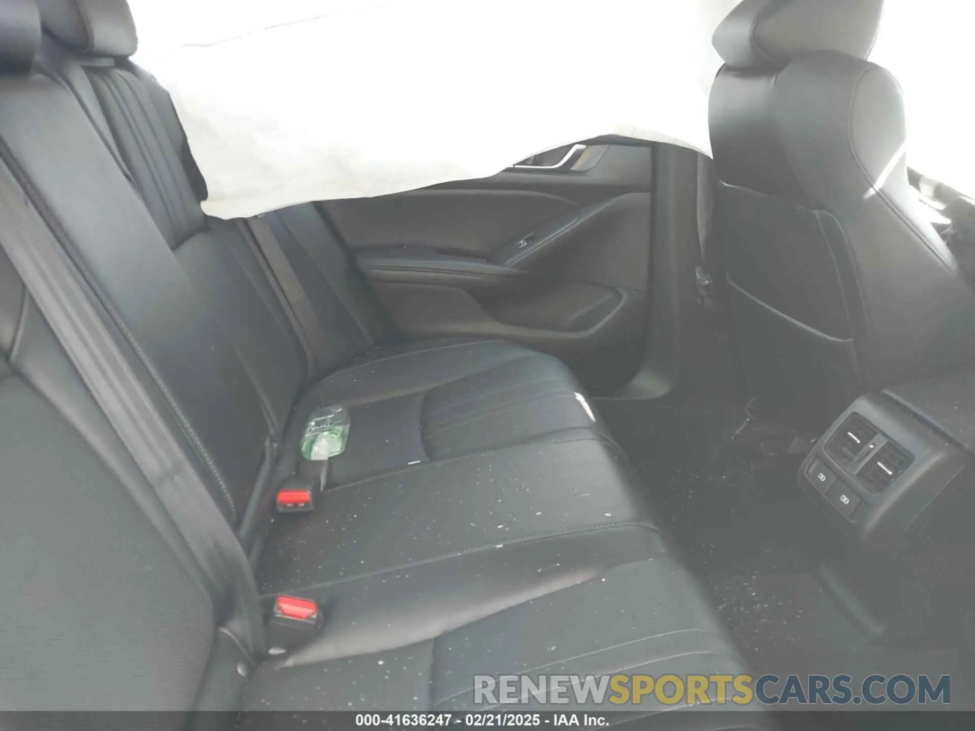 8 Photograph of a damaged car 1HGCV3F55NA028401 HONDA ACCORD 2022