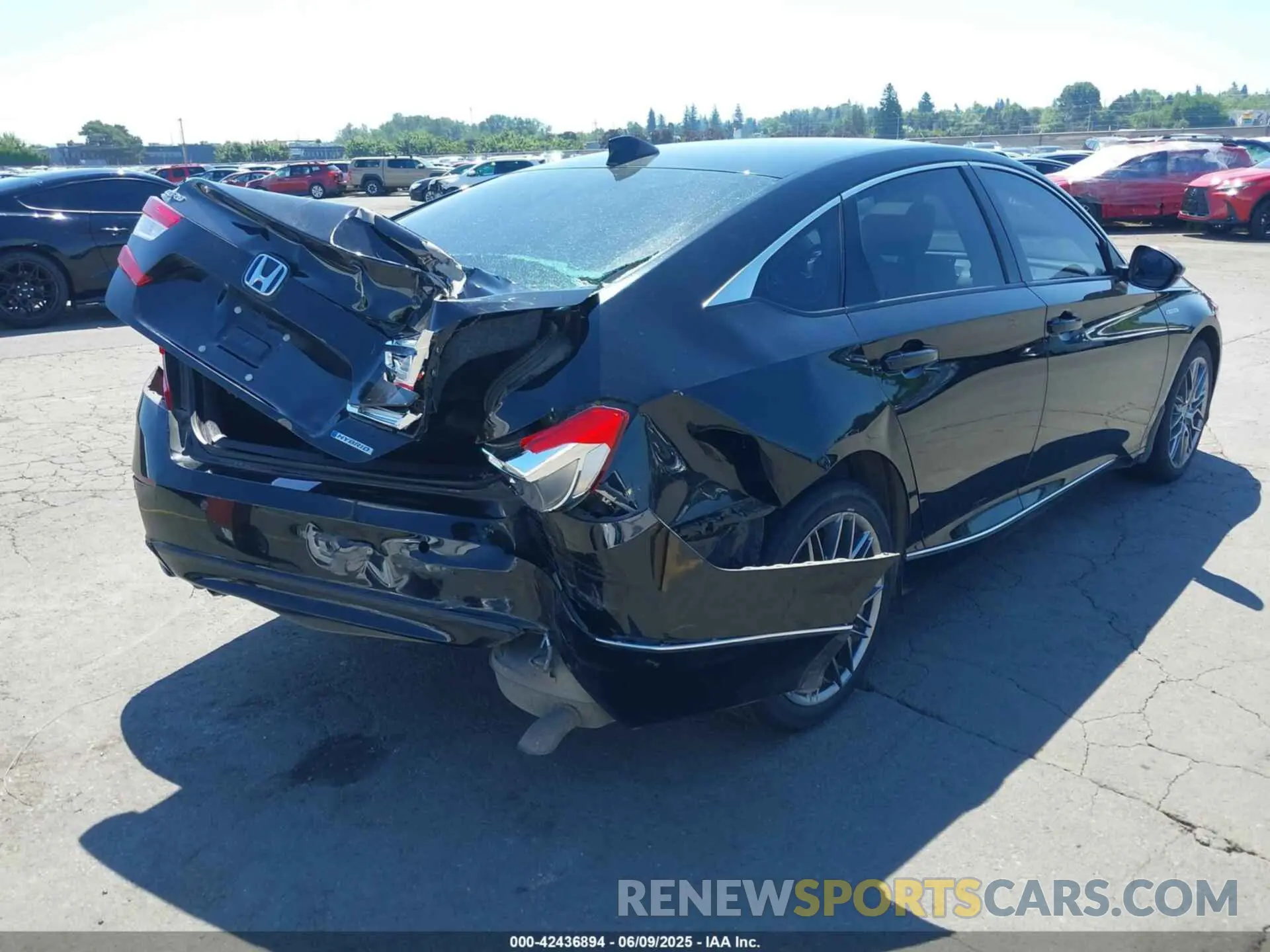 4 Photograph of a damaged car 1HGCV3F58NA019403 HONDA ACCORD 2022
