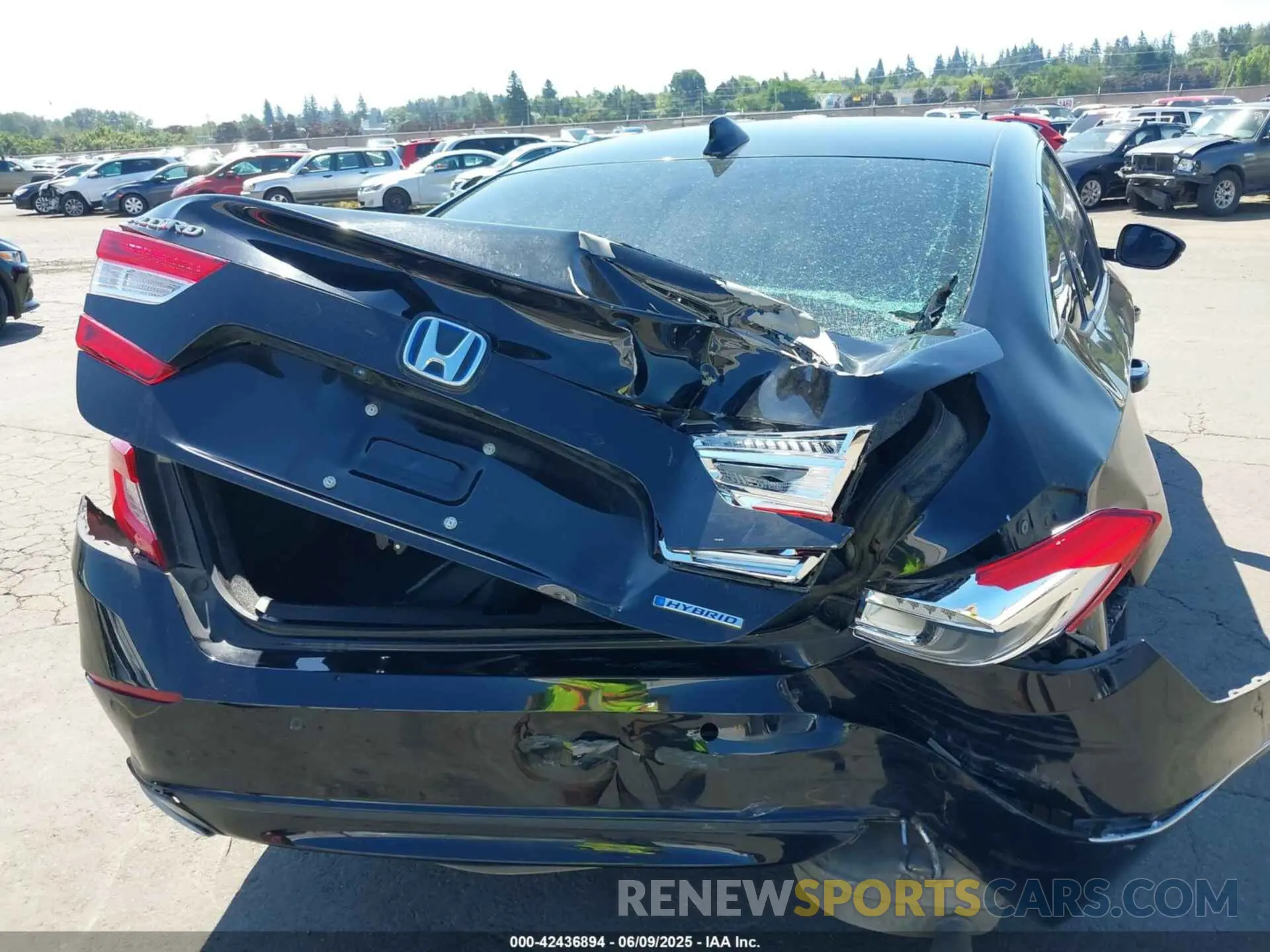 6 Photograph of a damaged car 1HGCV3F58NA019403 HONDA ACCORD 2022