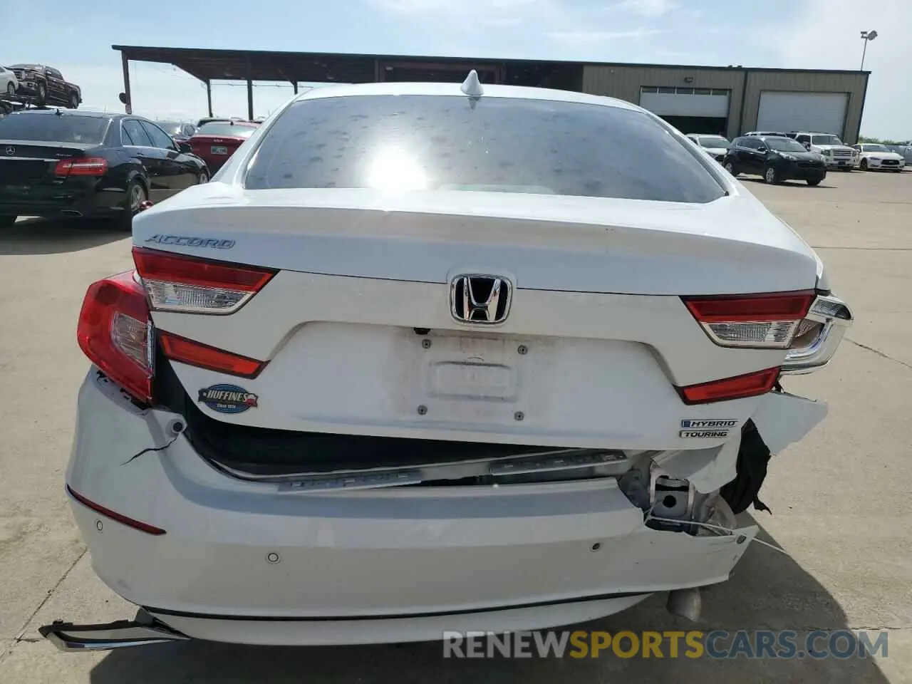 6 Photograph of a damaged car 1HGCV3F90NA022332 HONDA ACCORD 2022