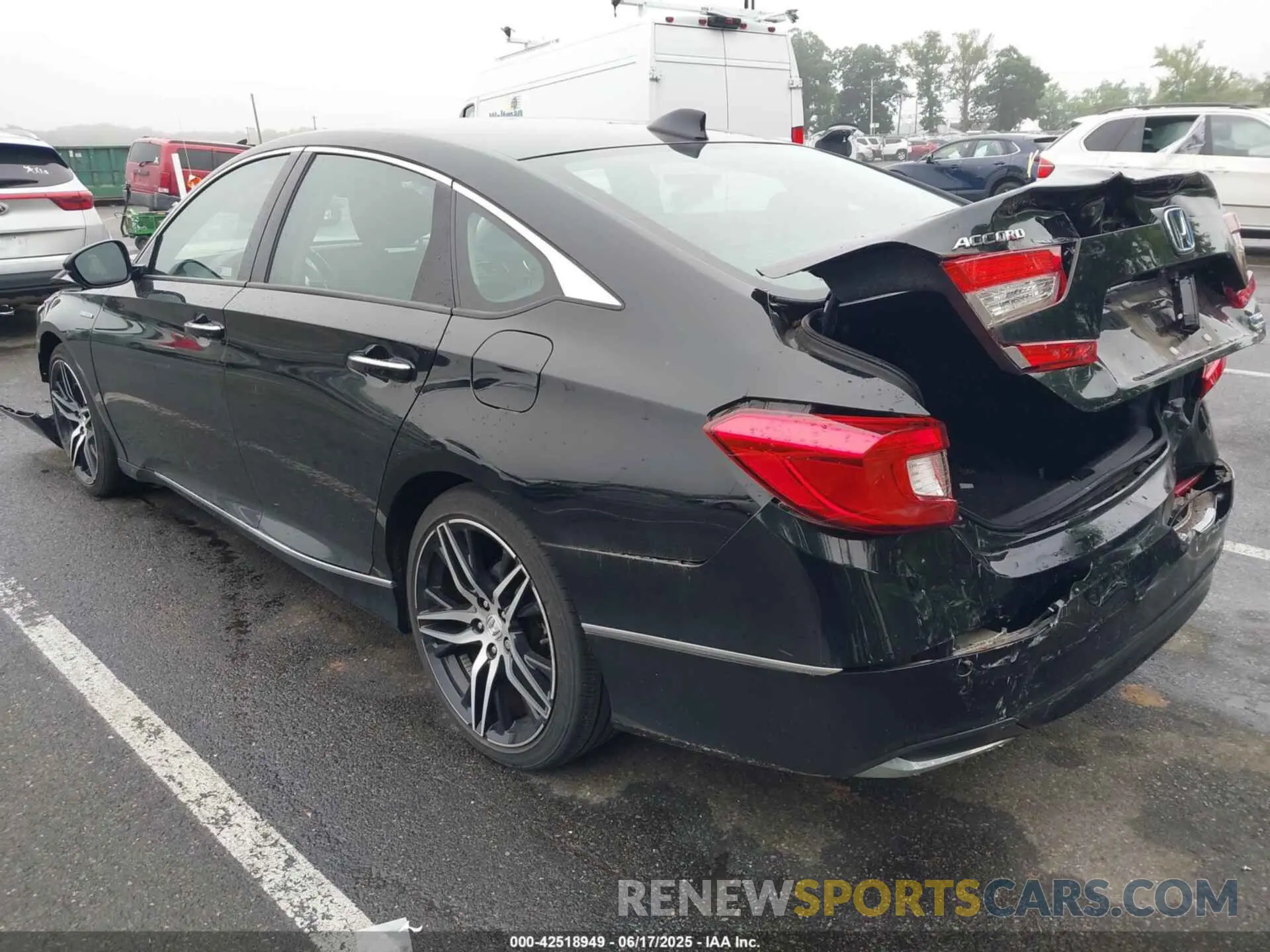 3 Photograph of a damaged car 1HGCV3F90NA026655 HONDA ACCORD 2022