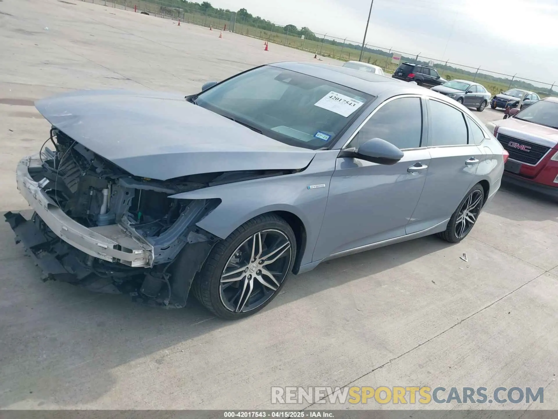 2 Photograph of a damaged car 1HGCV3F92NA029136 HONDA ACCORD 2022