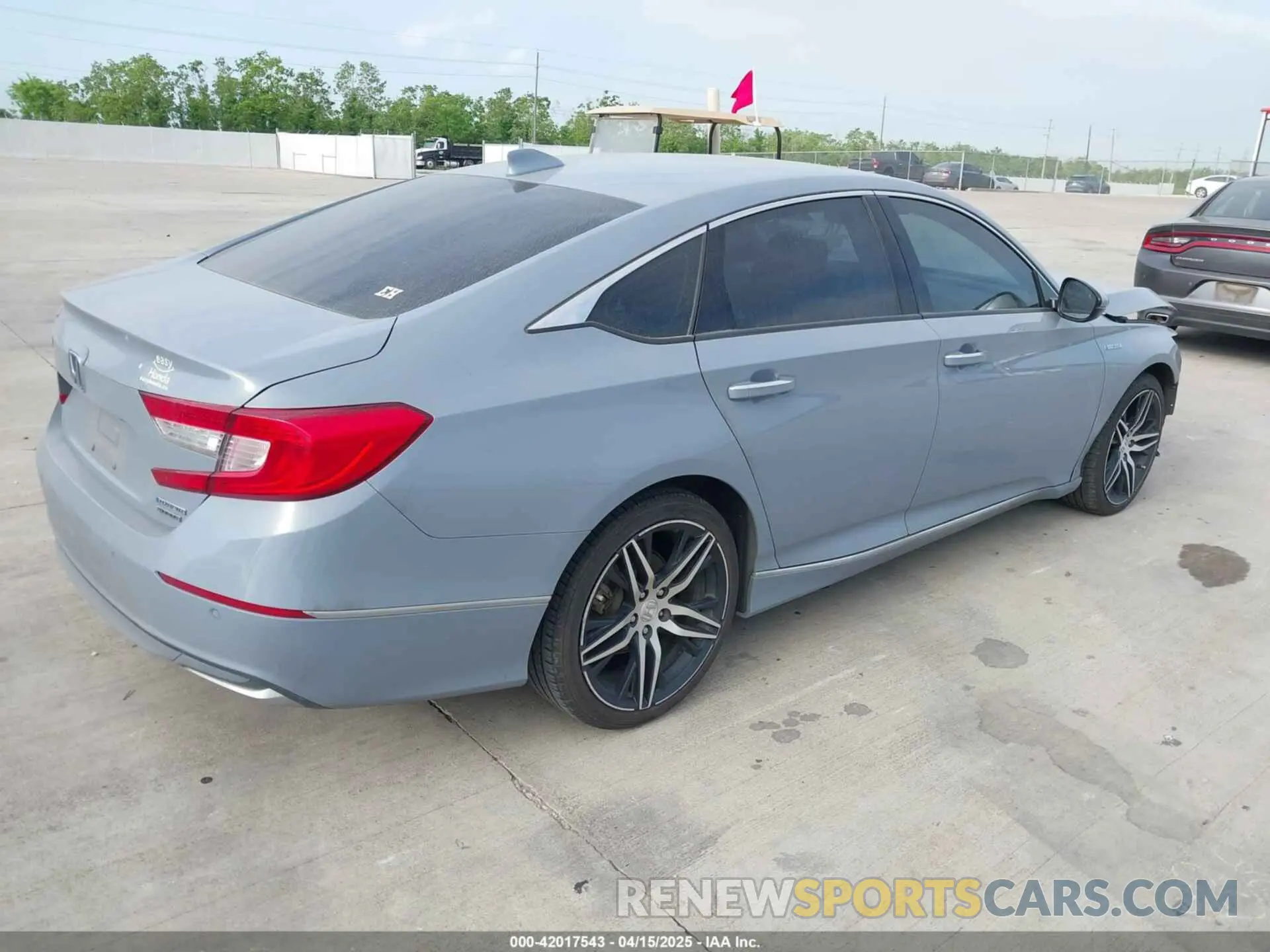 4 Photograph of a damaged car 1HGCV3F92NA029136 HONDA ACCORD 2022