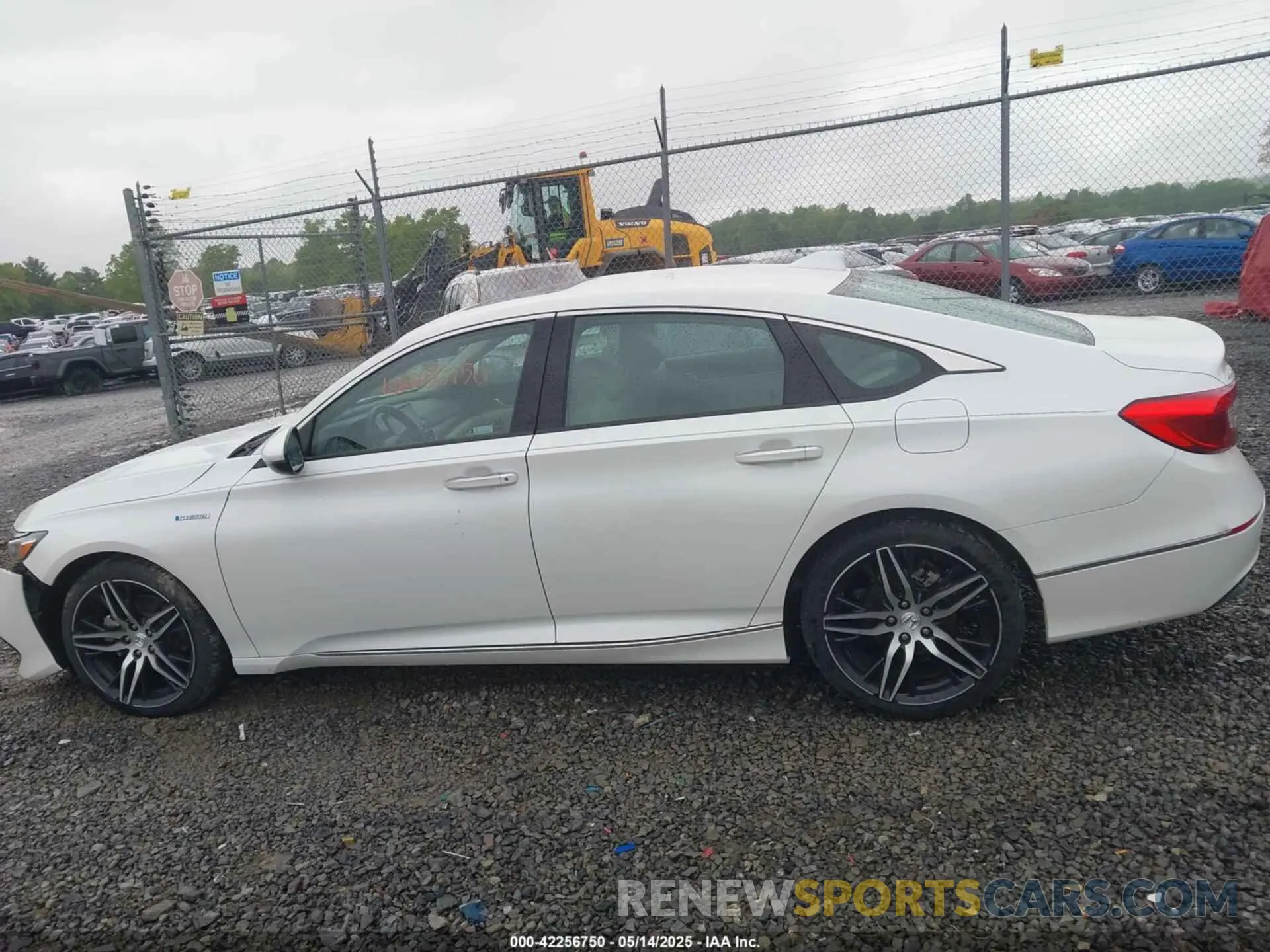 14 Photograph of a damaged car 1HGCV3F93NA025225 HONDA ACCORD 2022