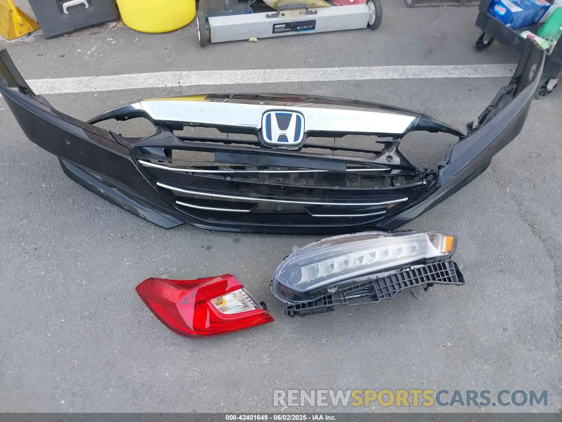 12 Photograph of a damaged car 1HGCV3F96NA000416 HONDA ACCORD 2022