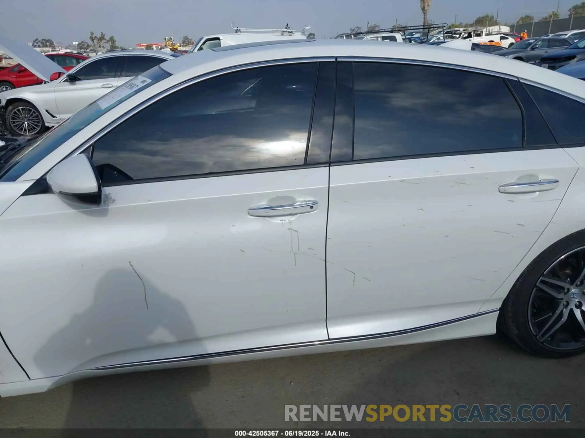 15 Photograph of a damaged car 1HGCV3F96NA007009 HONDA ACCORD 2022