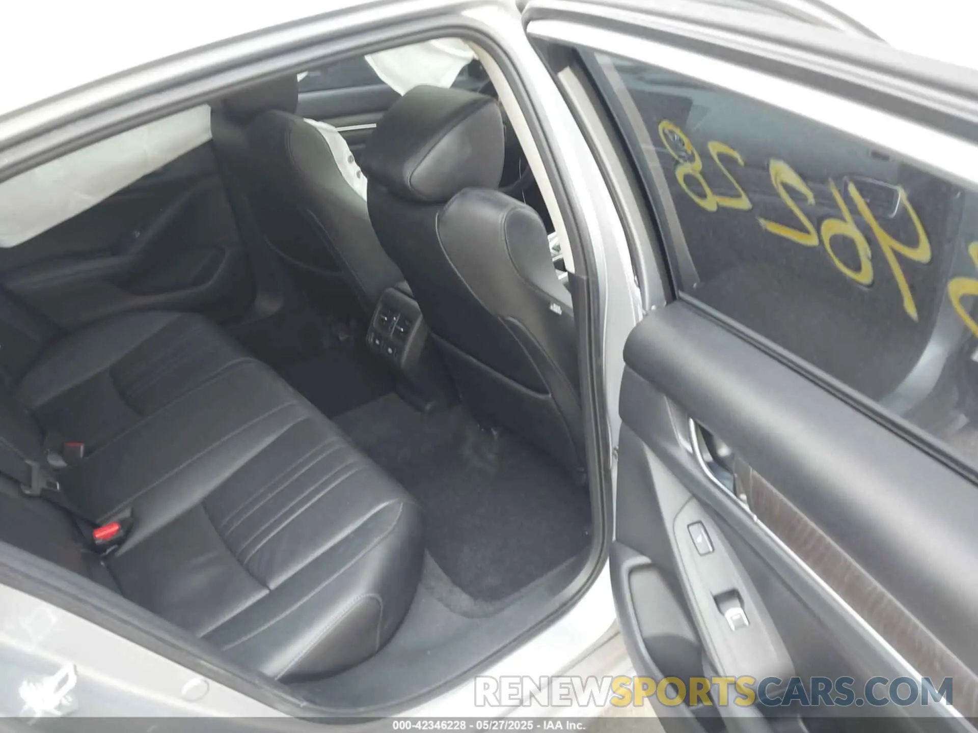 8 Photograph of a damaged car 1HGCV3F9XNA006641 HONDA ACCORD 2022