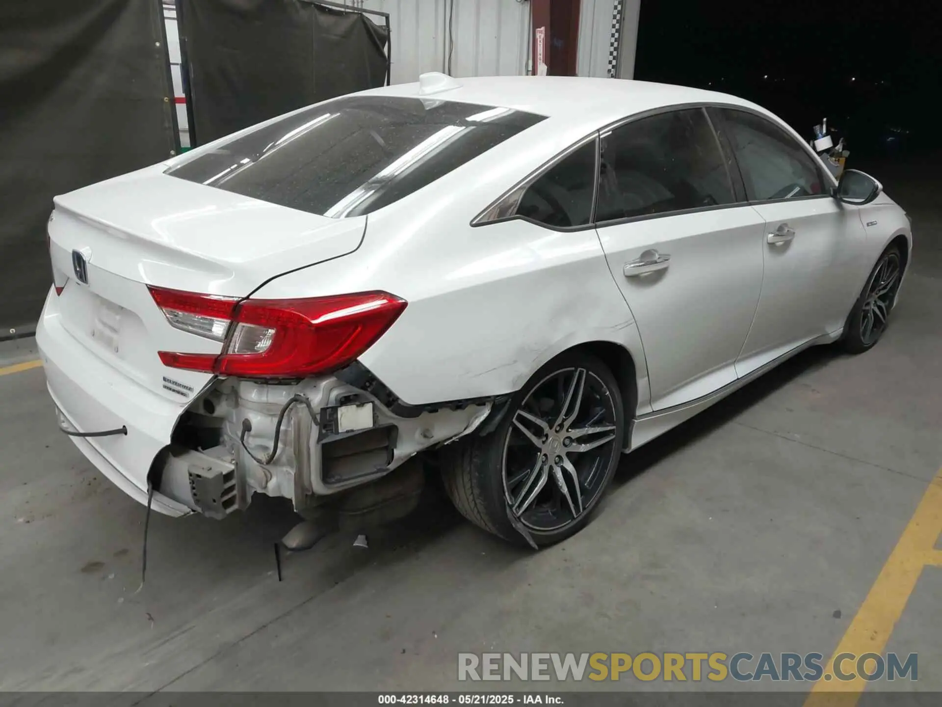 4 Photograph of a damaged car 1HGCV3F9XNA018224 HONDA ACCORD 2022