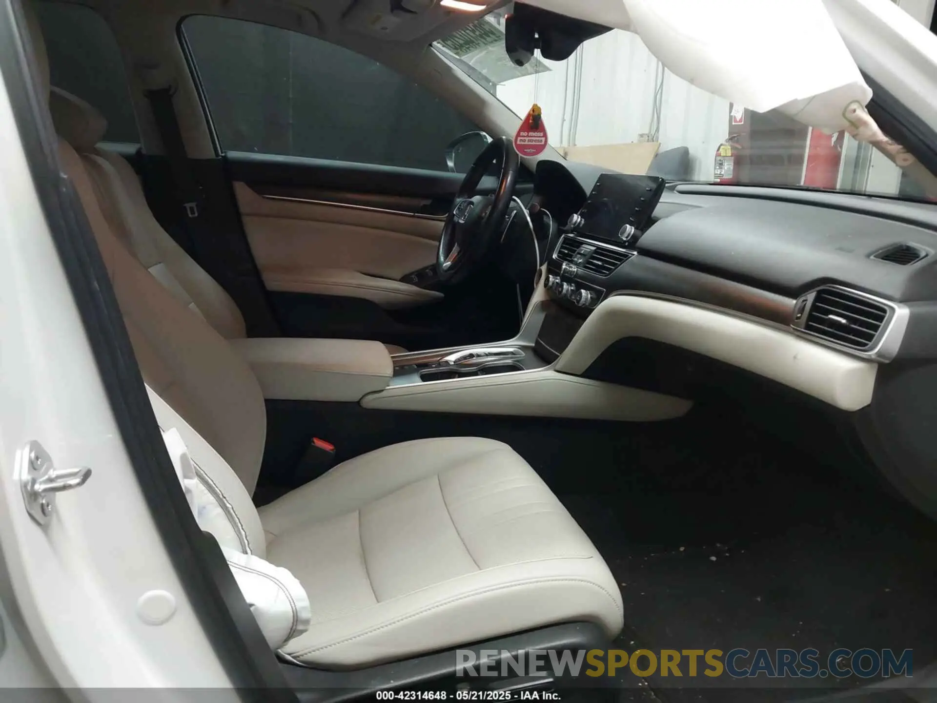 5 Photograph of a damaged car 1HGCV3F9XNA018224 HONDA ACCORD 2022