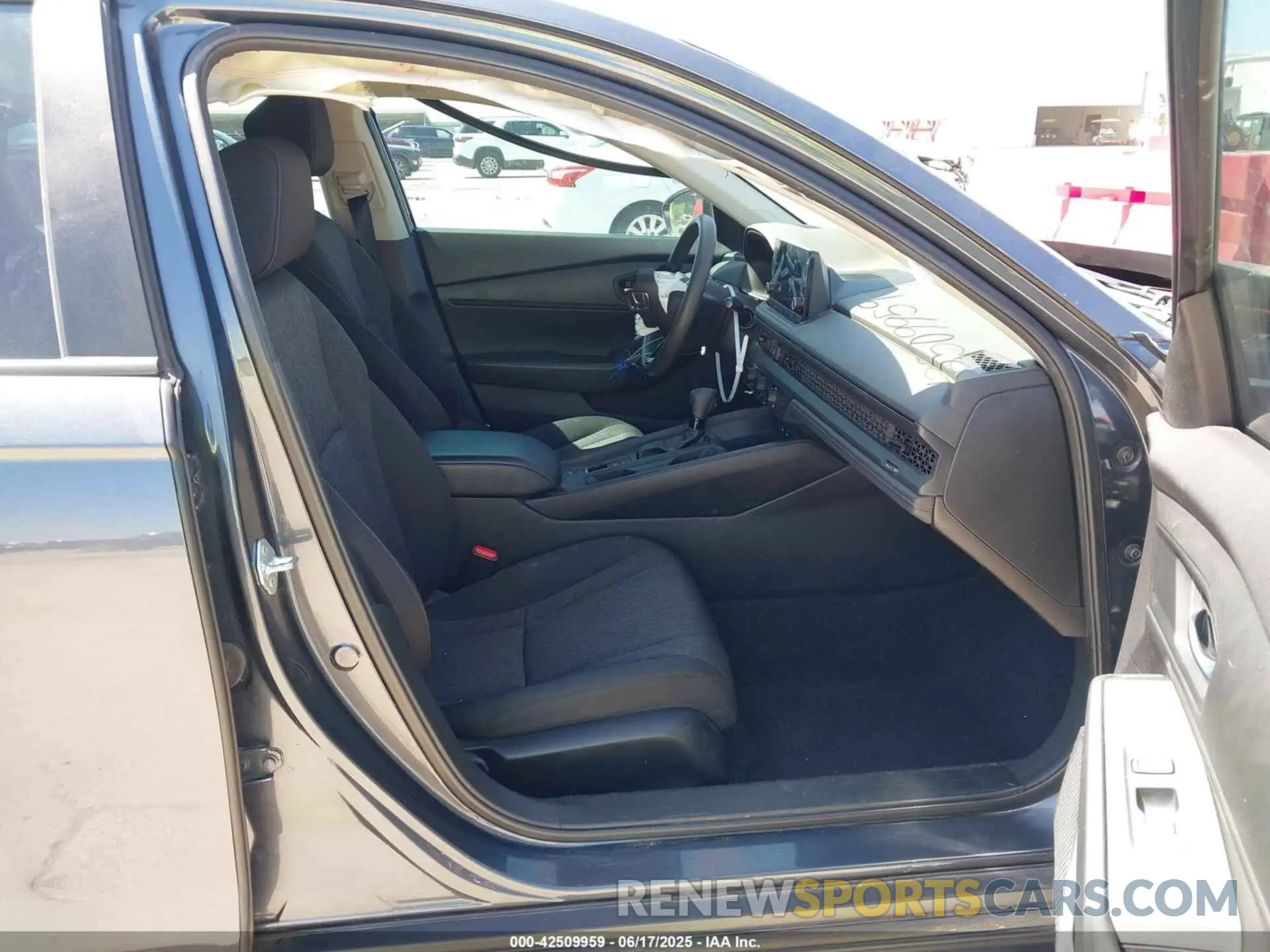 5 Photograph of a damaged car 1HGCY1F21PA037102 HONDA ACCORD 2023