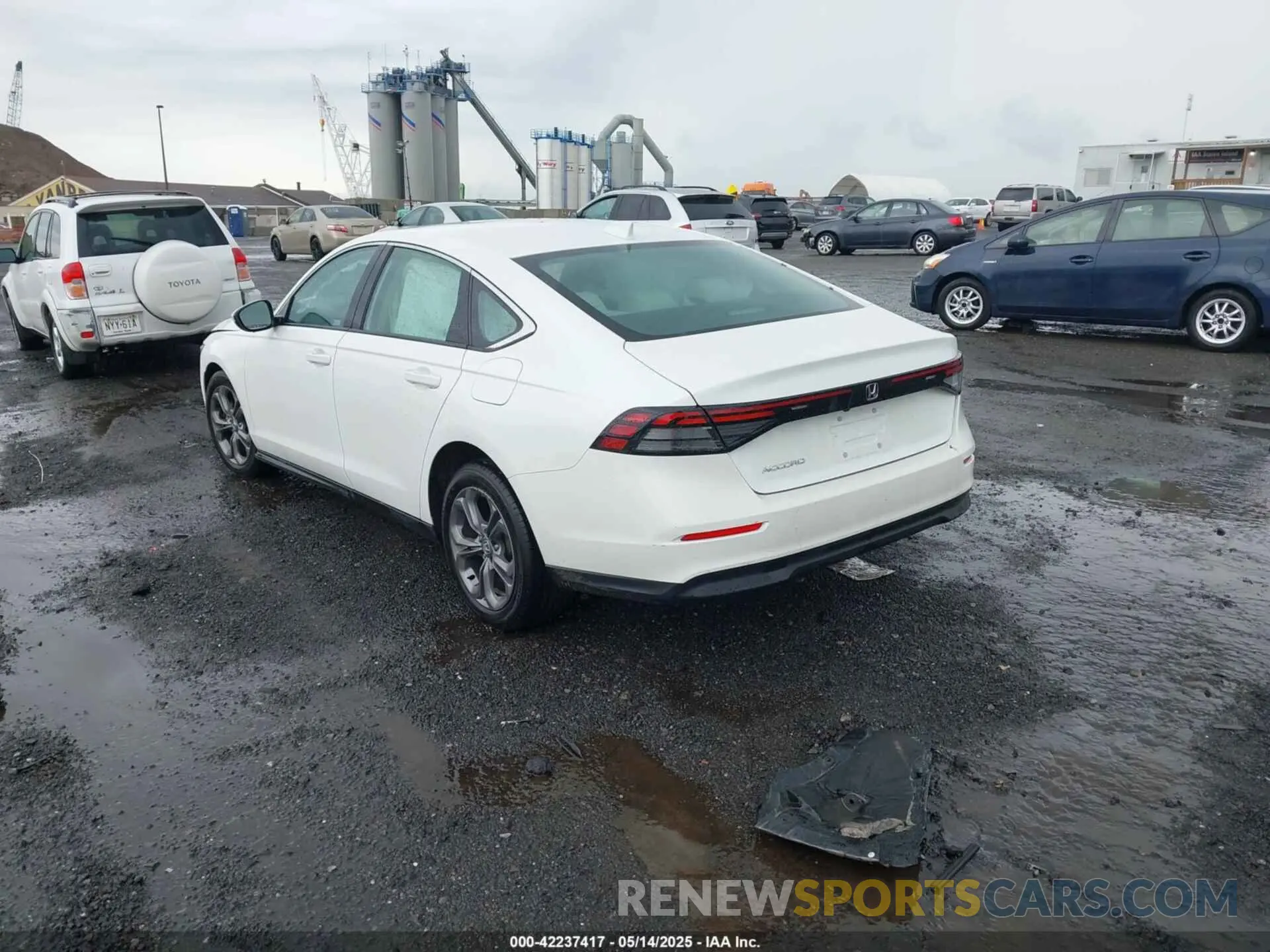 3 Photograph of a damaged car 1HGCY1F31PA052563 HONDA ACCORD 2023