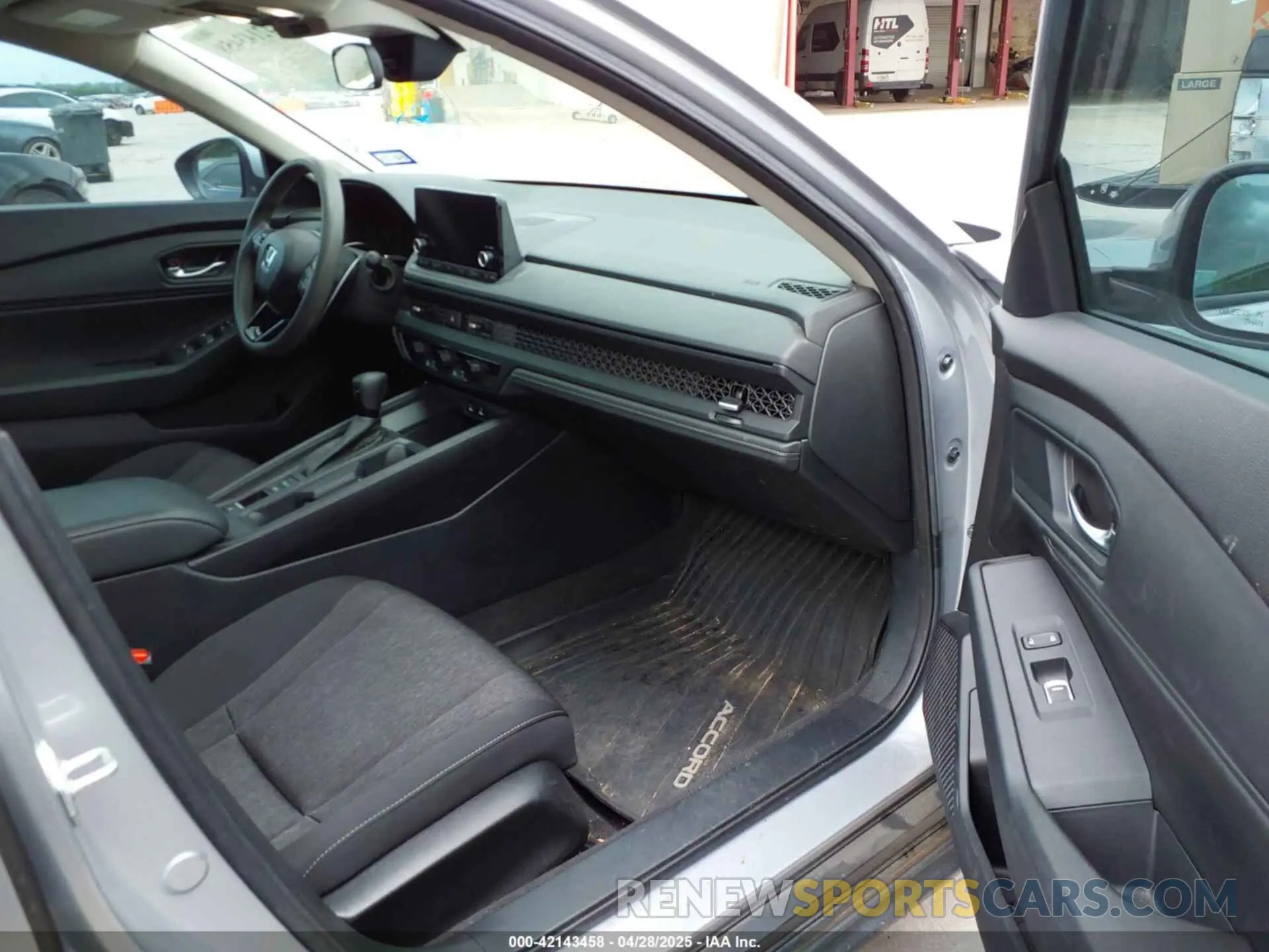 5 Photograph of a damaged car 1HGCY1F33PA019984 HONDA ACCORD 2023