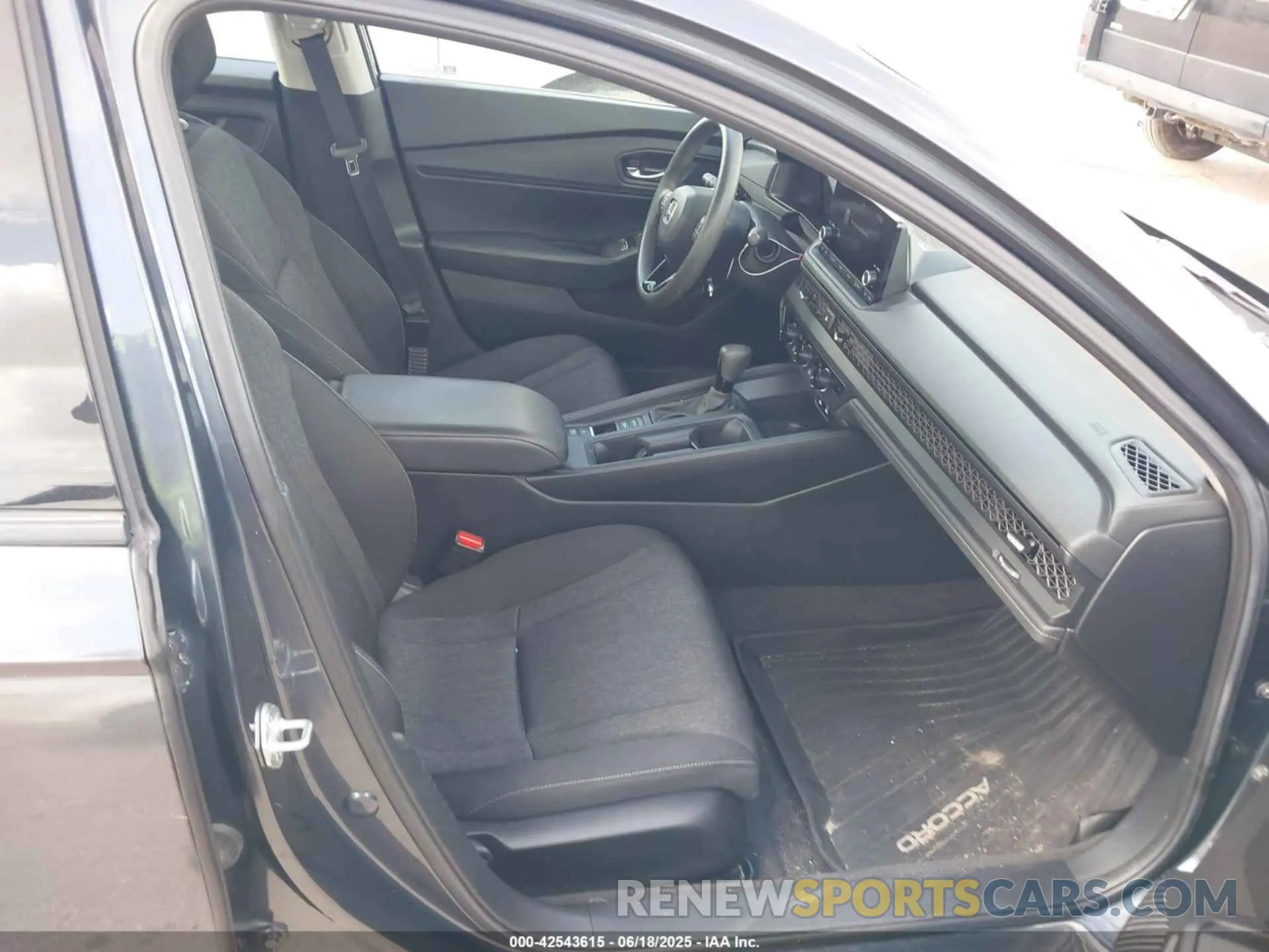 5 Photograph of a damaged car 1HGCY1F34PA008024 HONDA ACCORD 2023