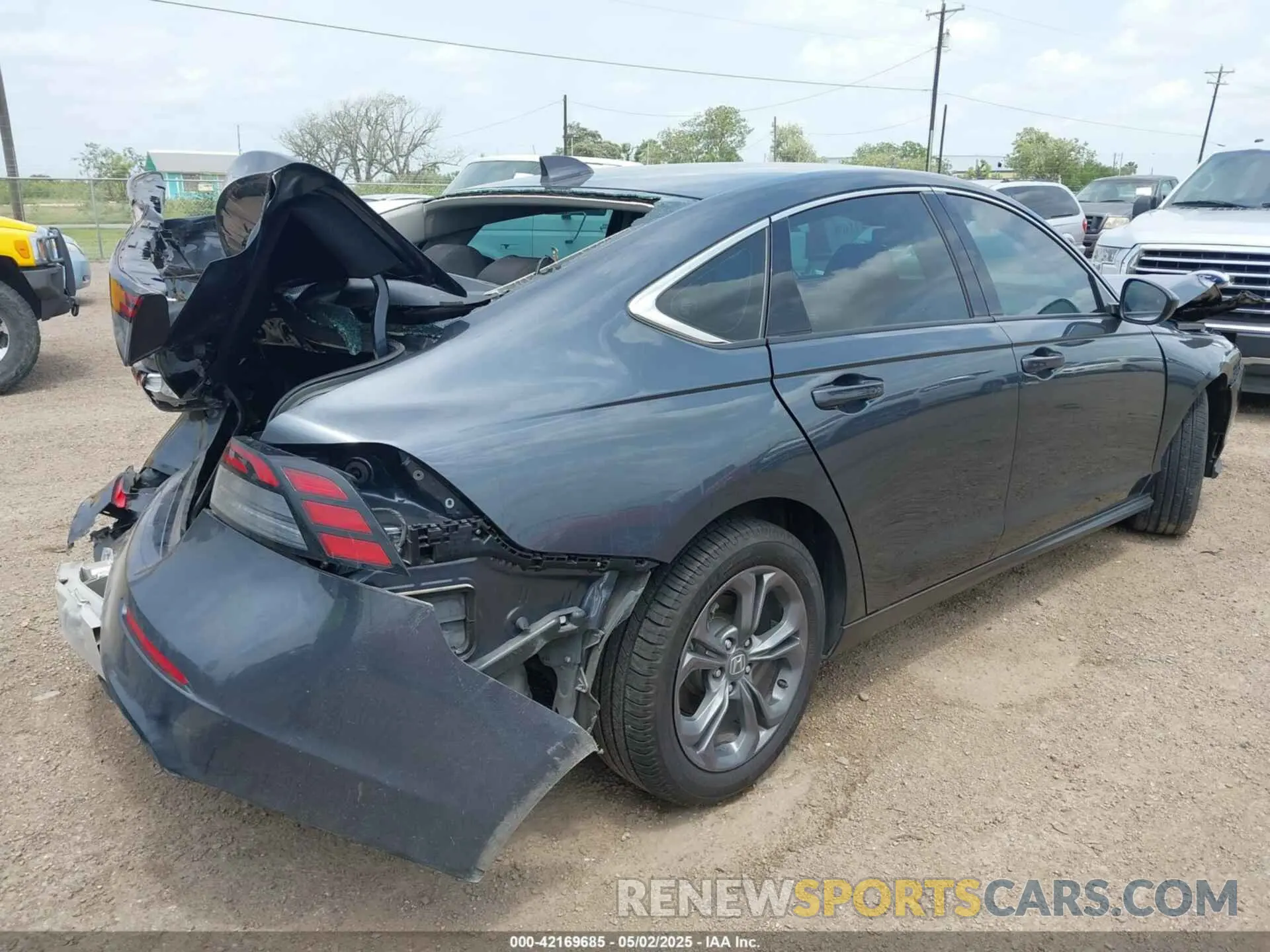 4 Photograph of a damaged car 1HGCY1F39PA005068 HONDA ACCORD 2023