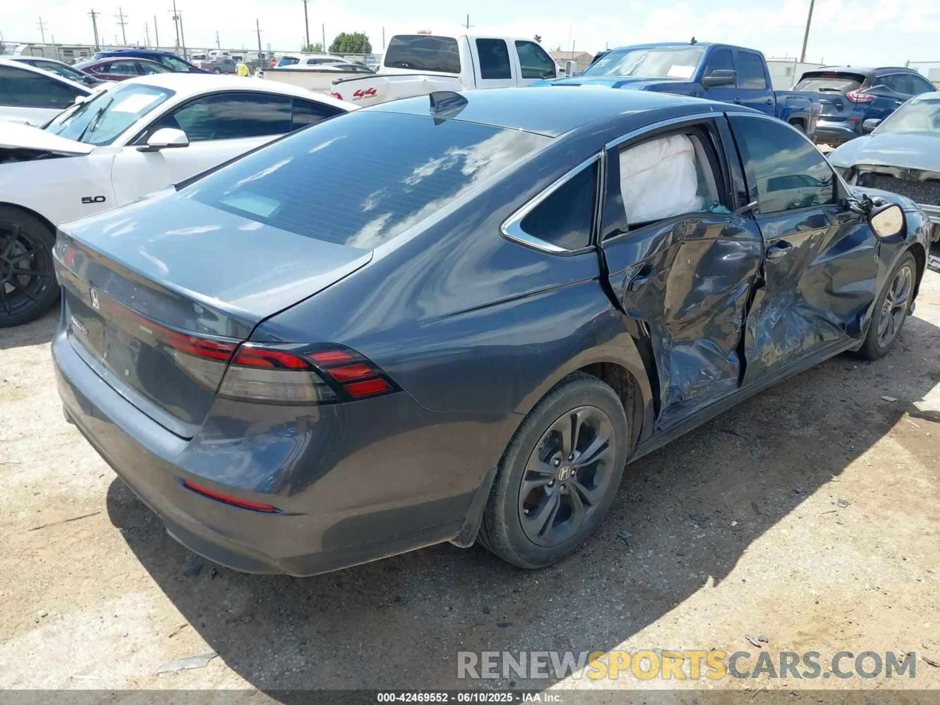 4 Photograph of a damaged car 1HGCY1F39PA008021 HONDA ACCORD 2023