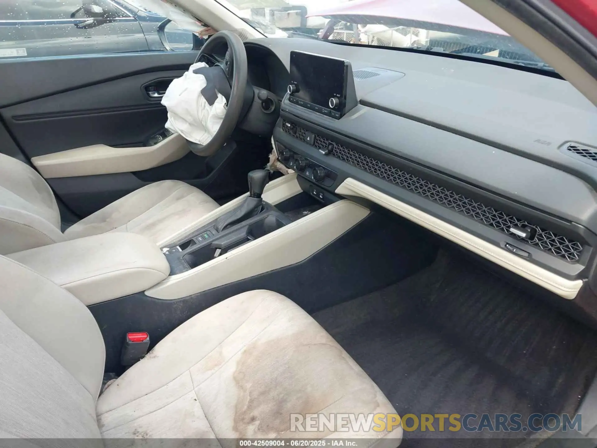 5 Photograph of a damaged car 1HGCY1F39PA013400 HONDA ACCORD 2023