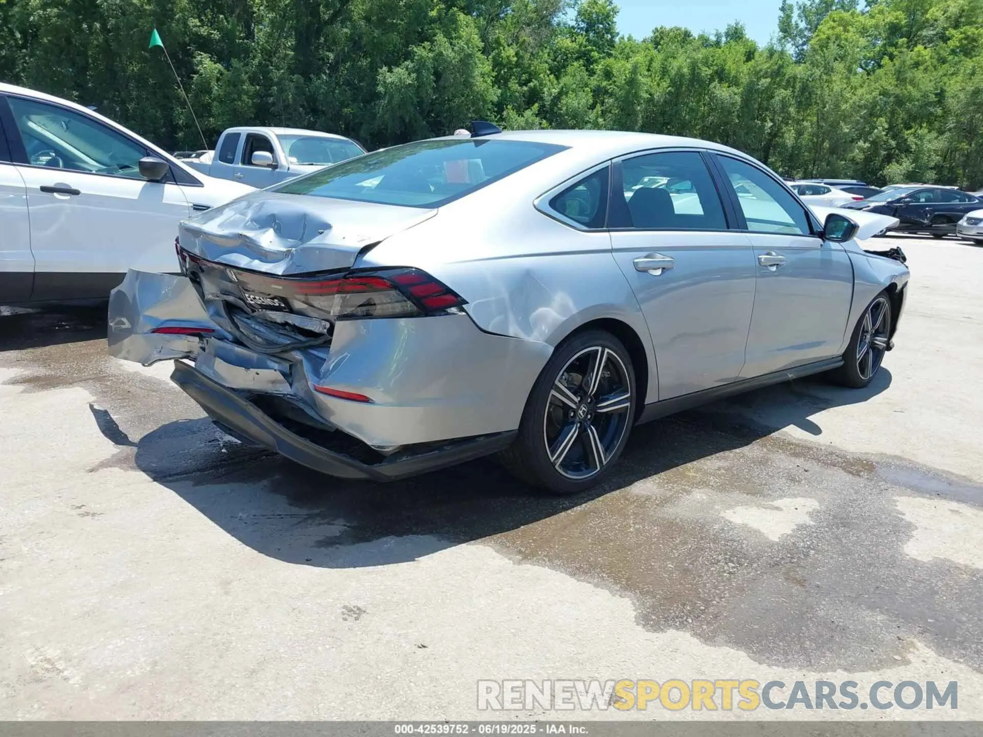 4 Photograph of a damaged car 1HGCY2F51PA048875 HONDA ACCORD 2023