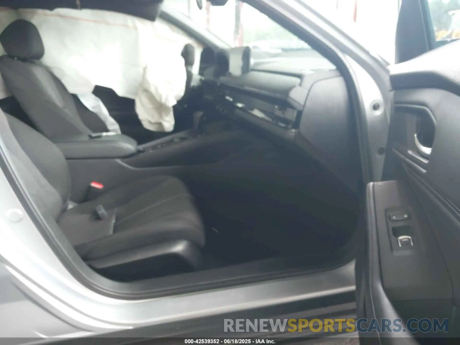 5 Photograph of a damaged car 1HGCY2F54PA039409 HONDA ACCORD 2023