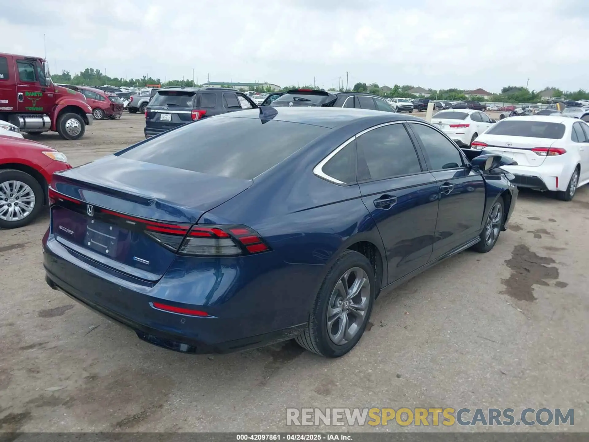 4 Photograph of a damaged car 1HGCY2F63PA050717 HONDA ACCORD 2023