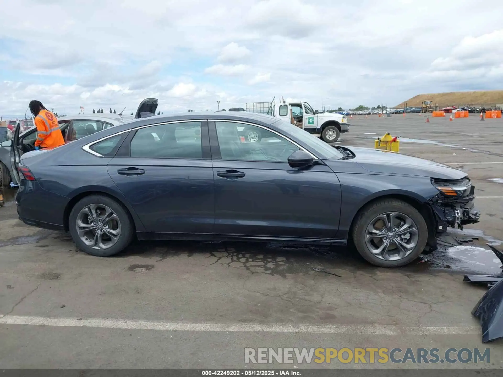14 Photograph of a damaged car 1HGCY2F64PA052055 HONDA ACCORD 2023