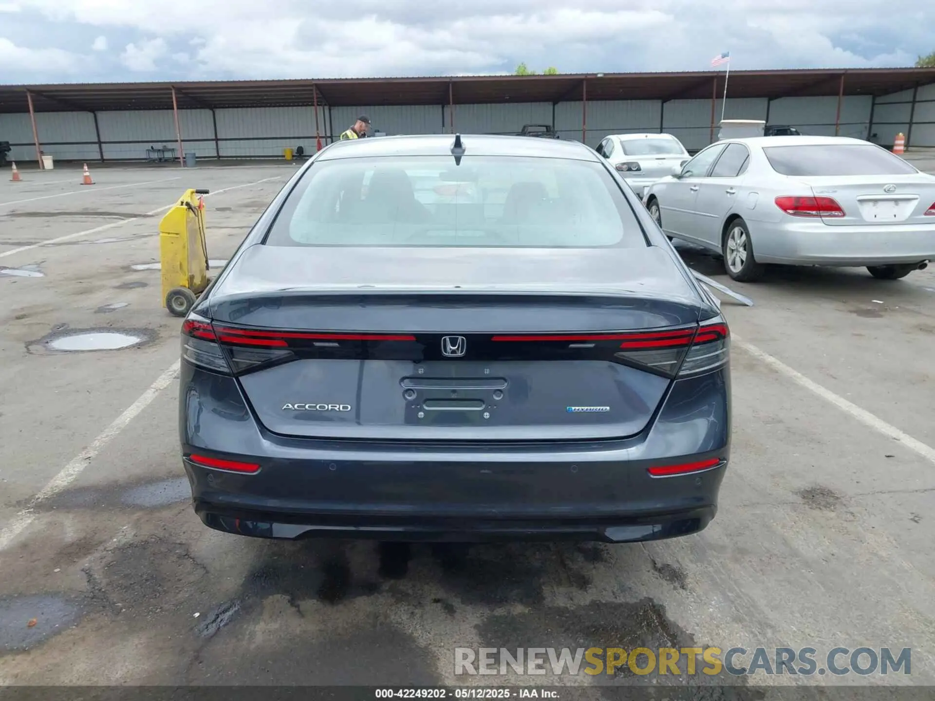 17 Photograph of a damaged car 1HGCY2F64PA052055 HONDA ACCORD 2023
