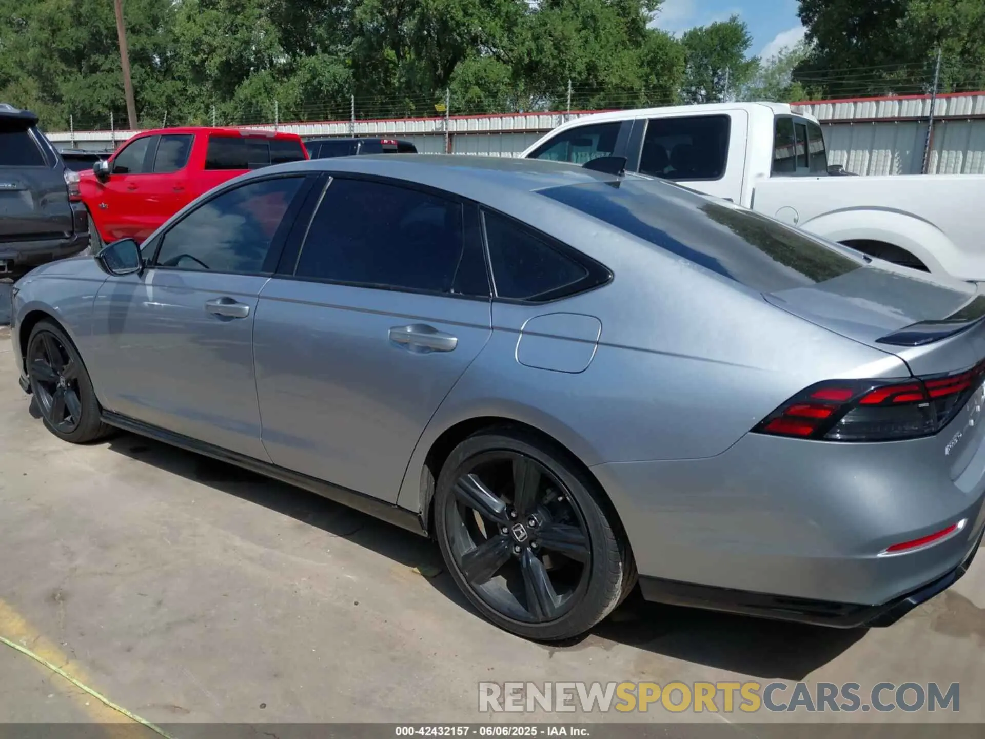 19 Photograph of a damaged car 1HGCY2F79PA017276 HONDA ACCORD 2023
