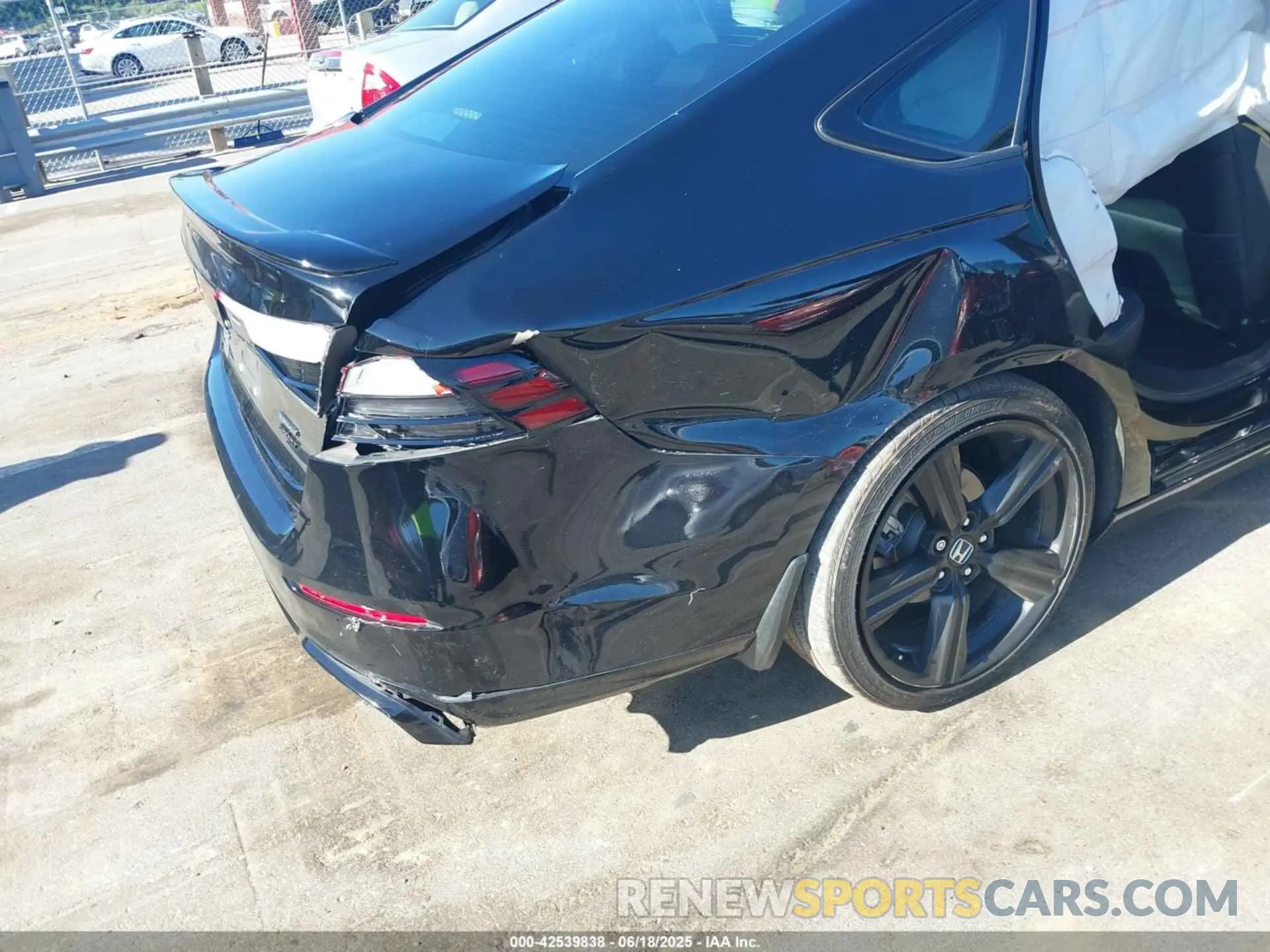 6 Photograph of a damaged car 1HGCY2F79PA033736 HONDA ACCORD 2023