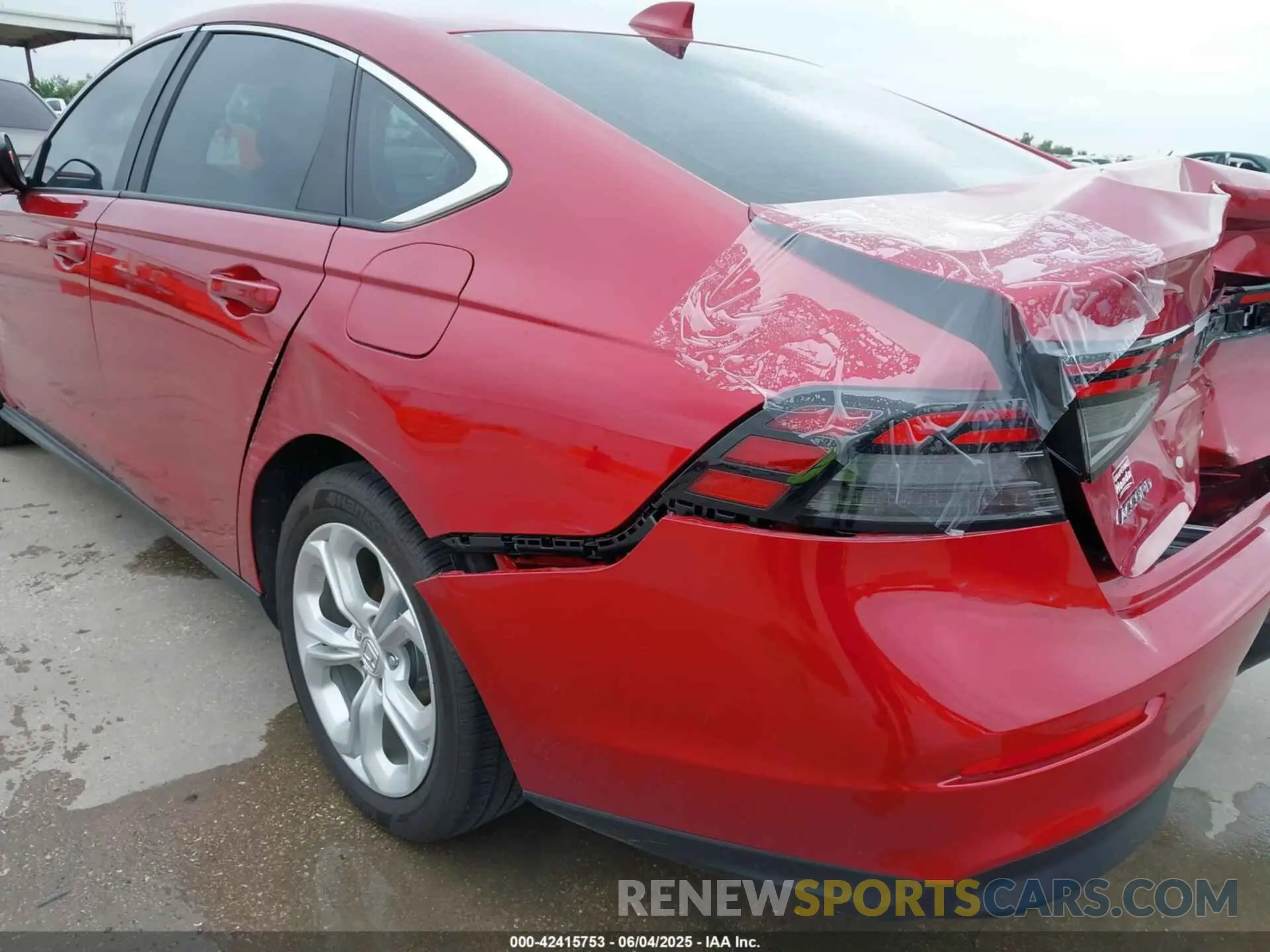 18 Photograph of a damaged car 1HGCY1F26RA083088 HONDA ACCORD 2024