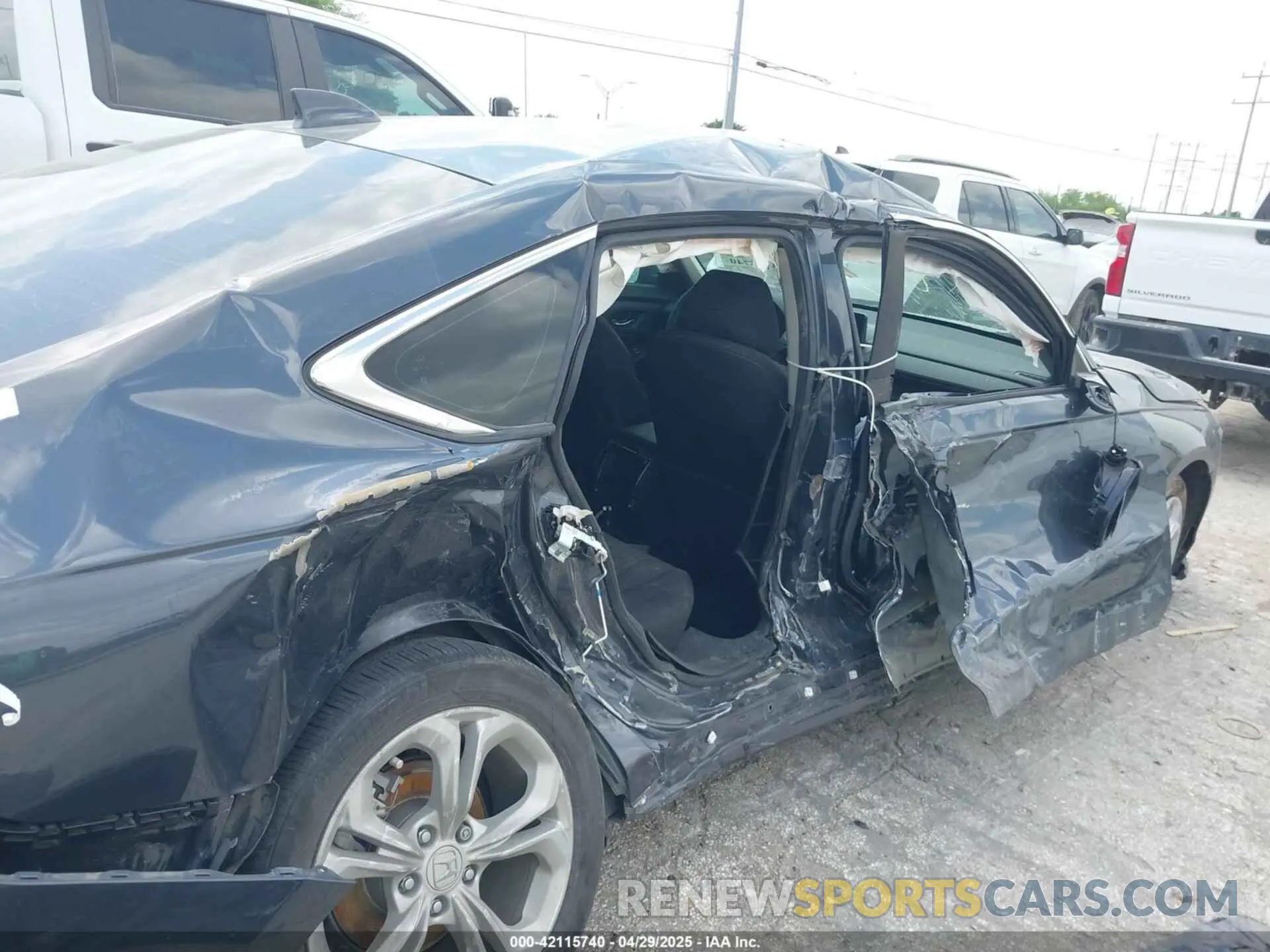 6 Photograph of a damaged car 1HGCY1F28RA030540 HONDA ACCORD 2024