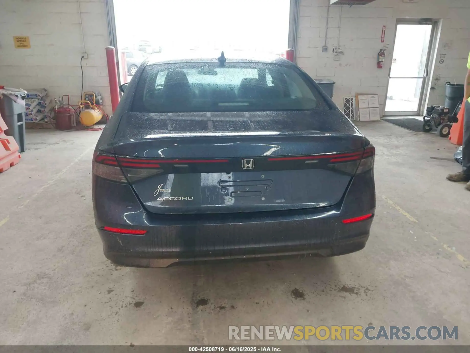 15 Photograph of a damaged car 1HGCY1F30RA075075 HONDA ACCORD 2024