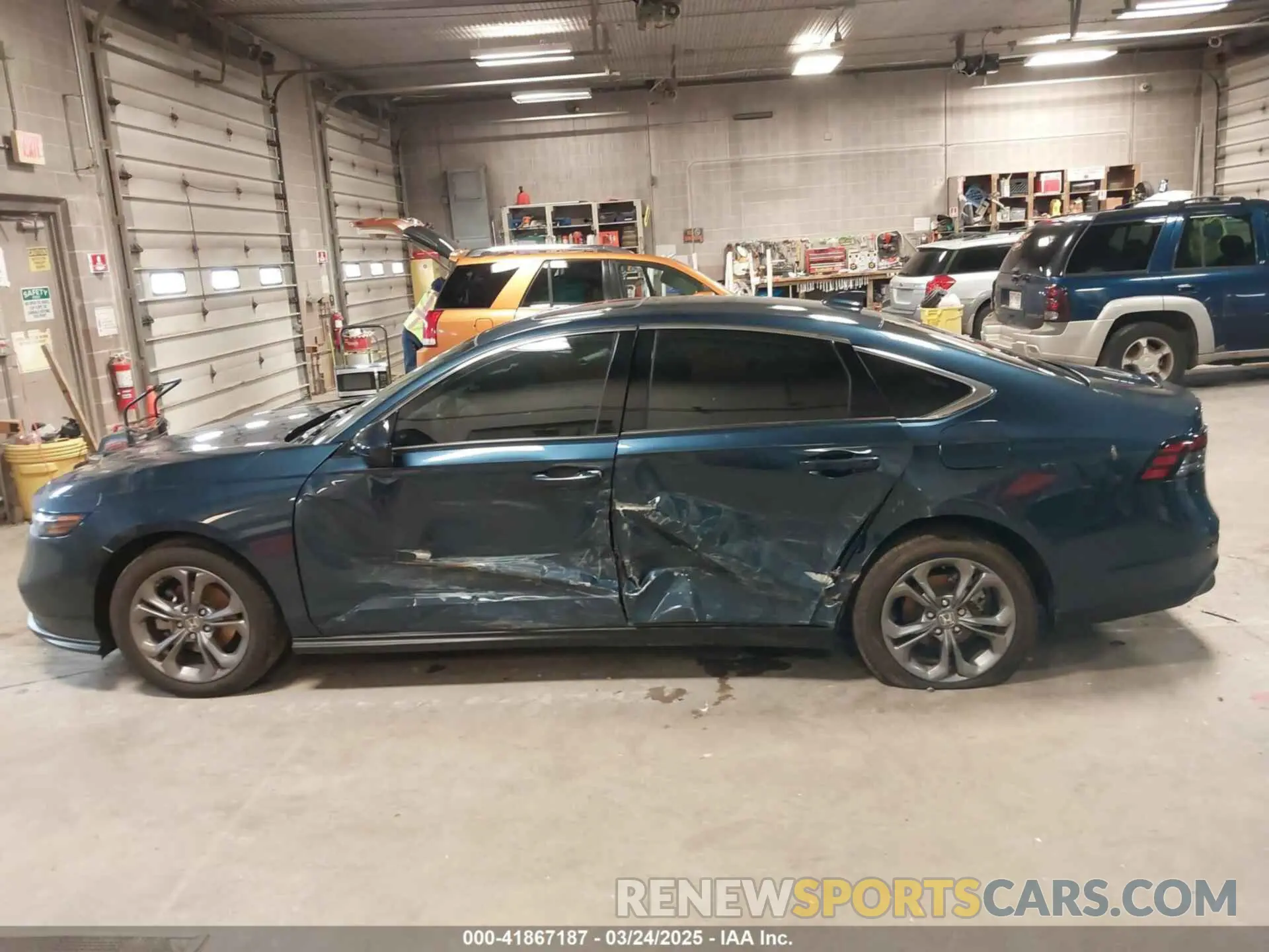14 Photograph of a damaged car 1HGCY1F37RA028304 HONDA ACCORD 2024