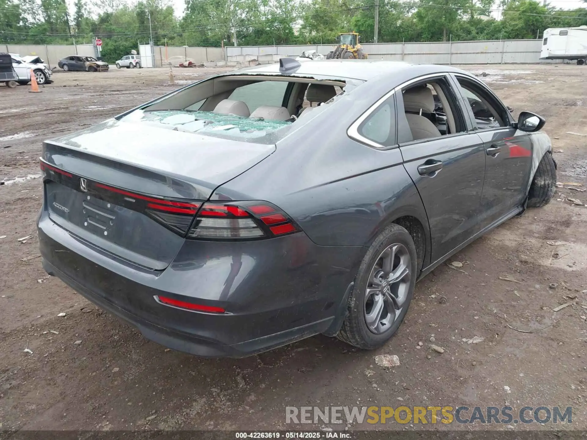 4 Photograph of a damaged car 1HGCY1F39RA092019 HONDA ACCORD 2024
