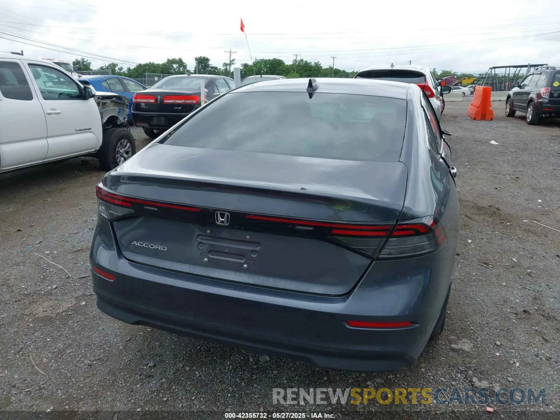 16 Photograph of a damaged car 1HGCY1F3XRA067663 HONDA ACCORD 2024