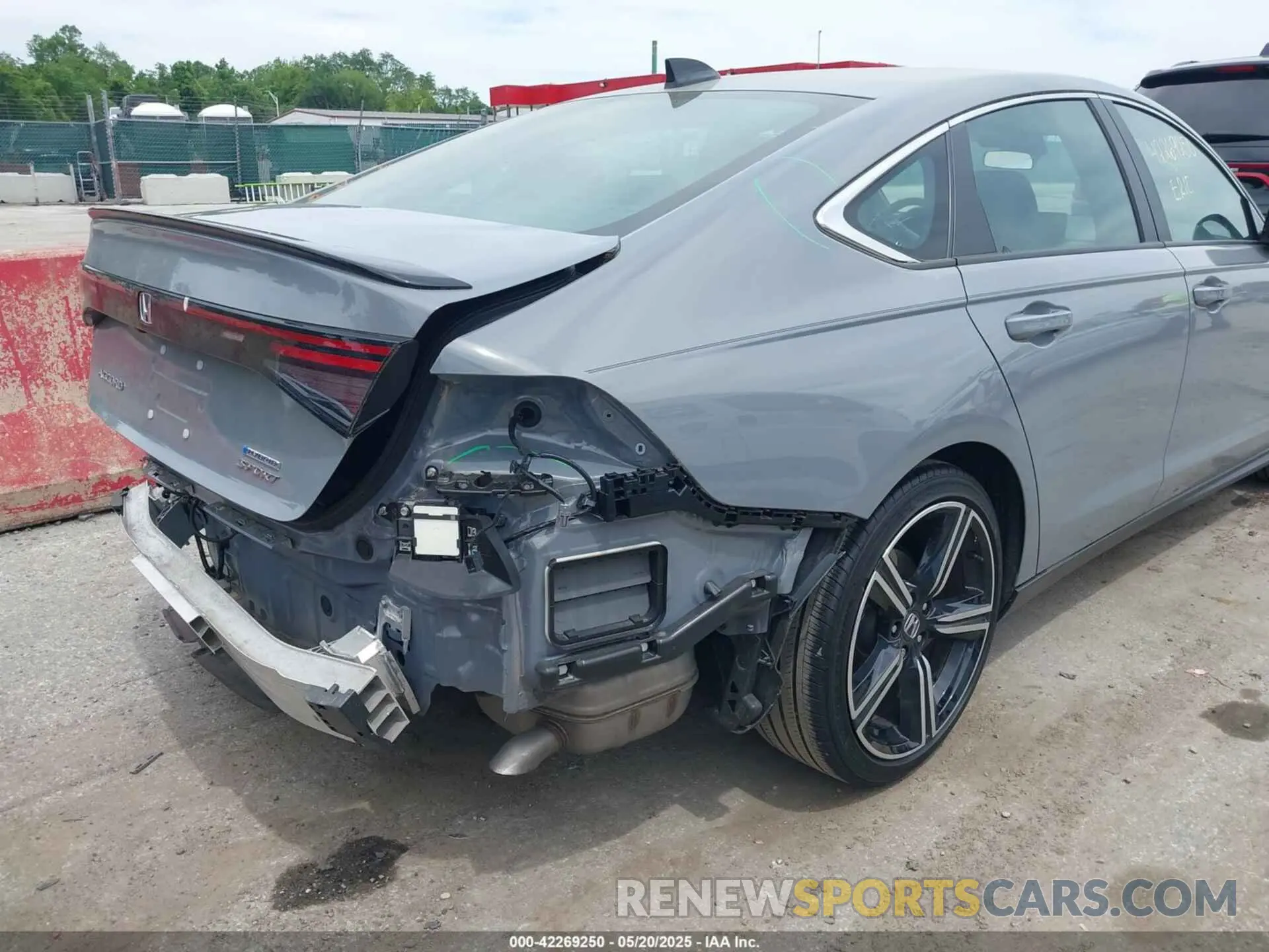 19 Photograph of a damaged car 1HGCY2F51RA015491 HONDA ACCORD 2024