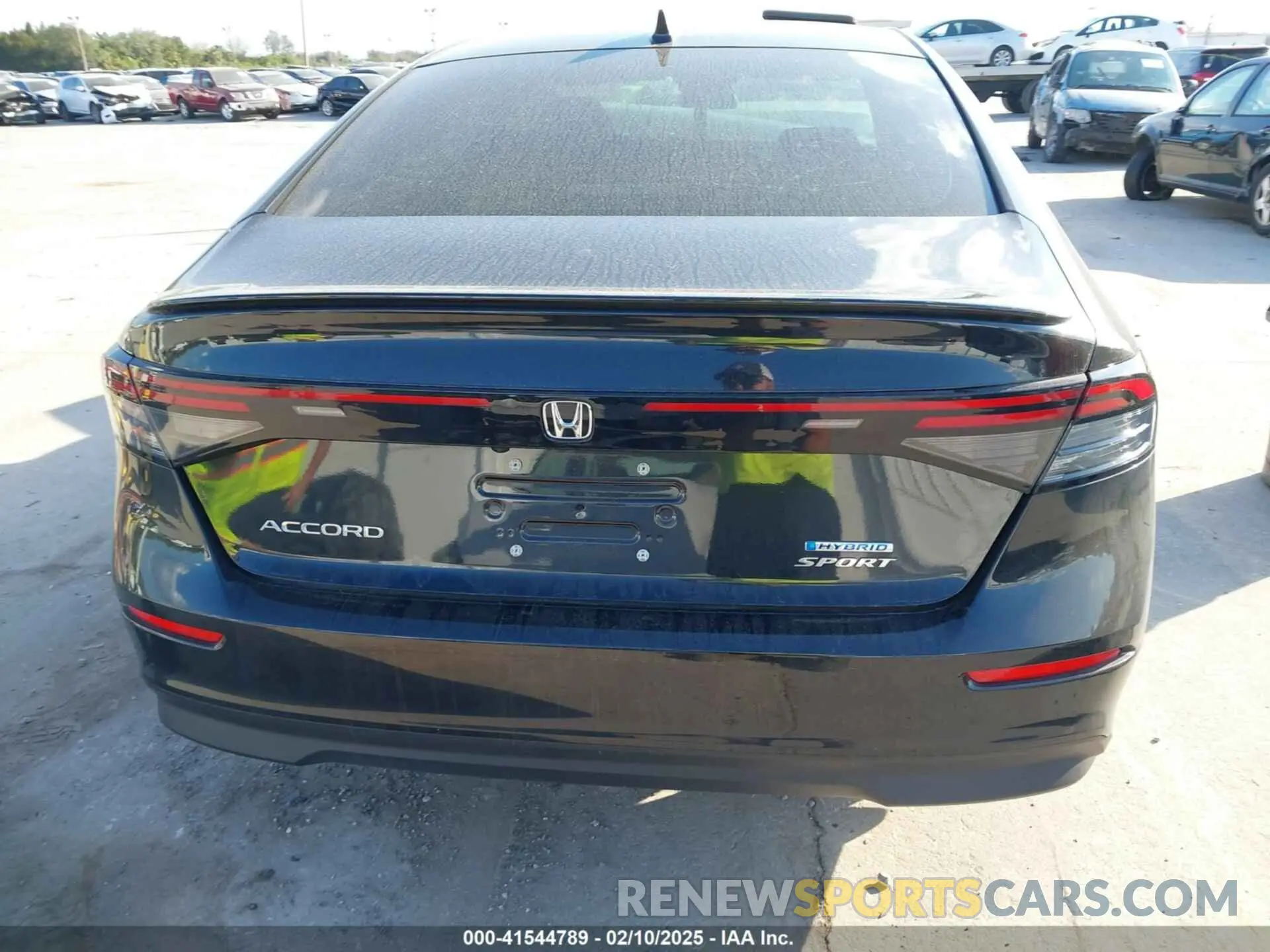 17 Photograph of a damaged car 1HGCY2F52RA052436 HONDA ACCORD 2024