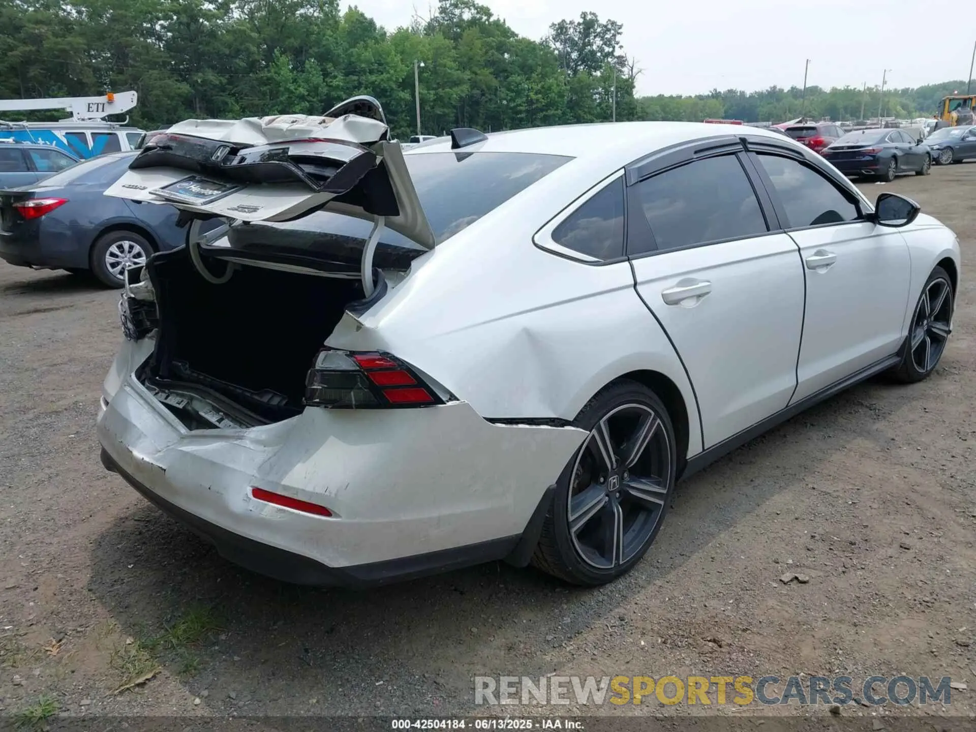 4 Photograph of a damaged car 1HGCY2F55RA025263 HONDA ACCORD 2024